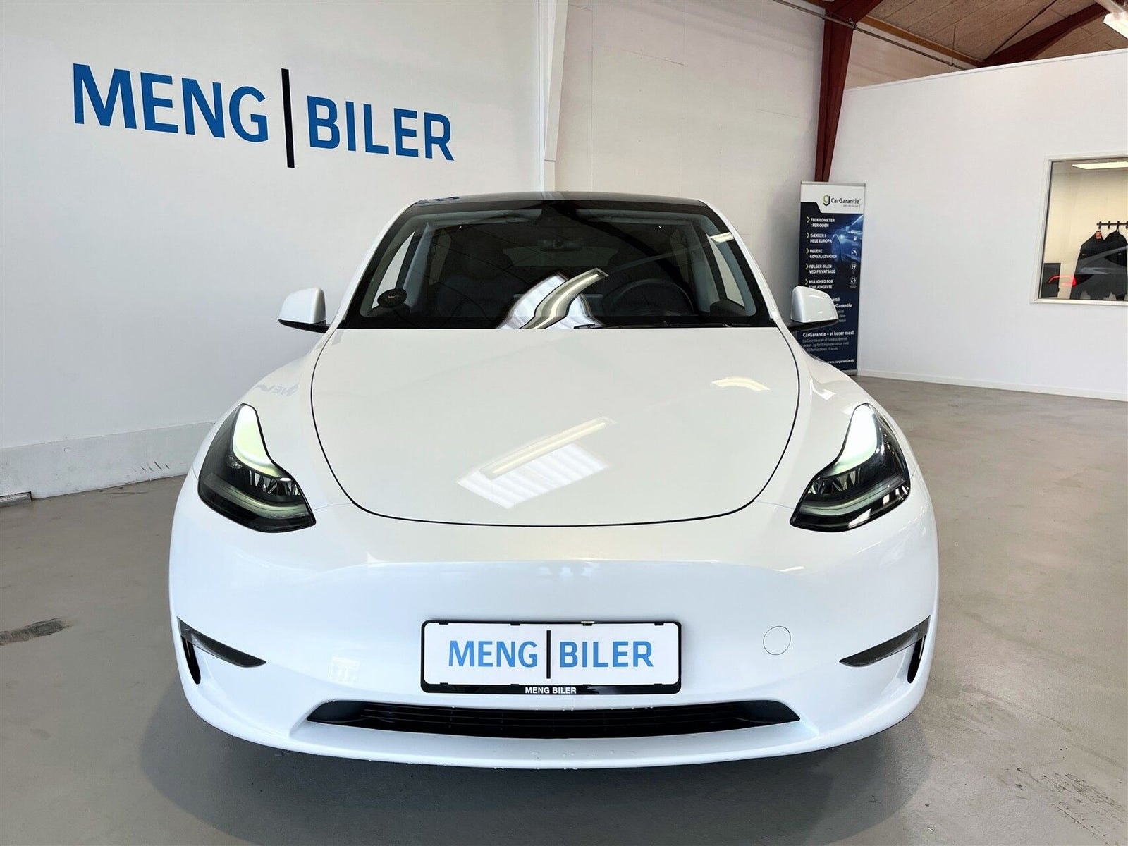 Tesla Model Y Performance, 534ps, 2024