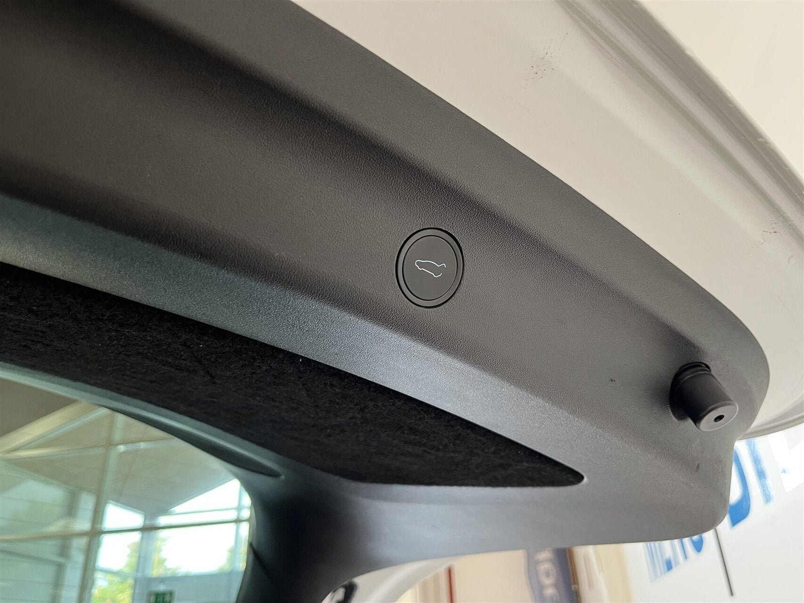 Tesla Model Y Performance, 534ps, 2024