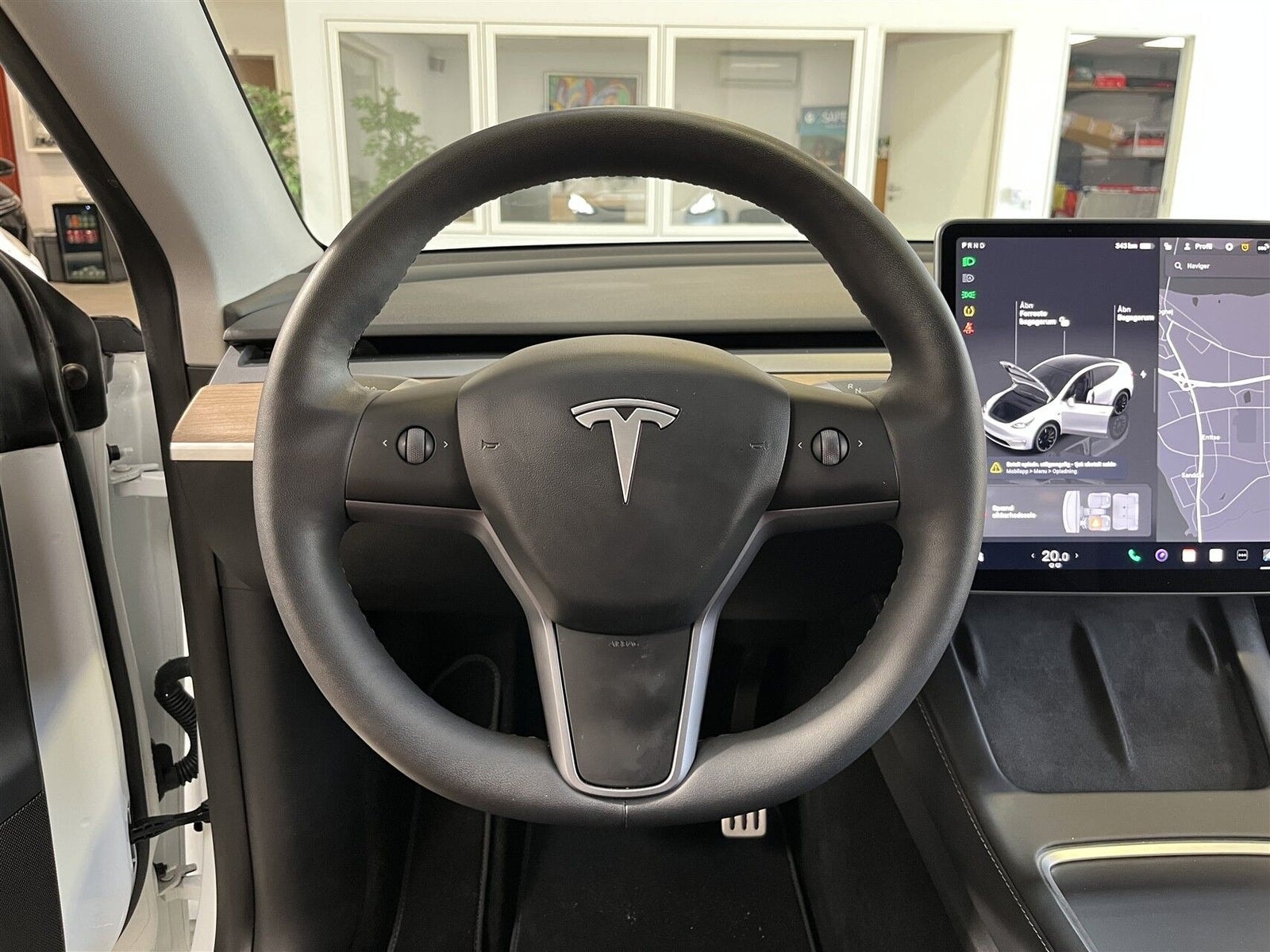 Tesla Model Y Performance, 534ps, 2024