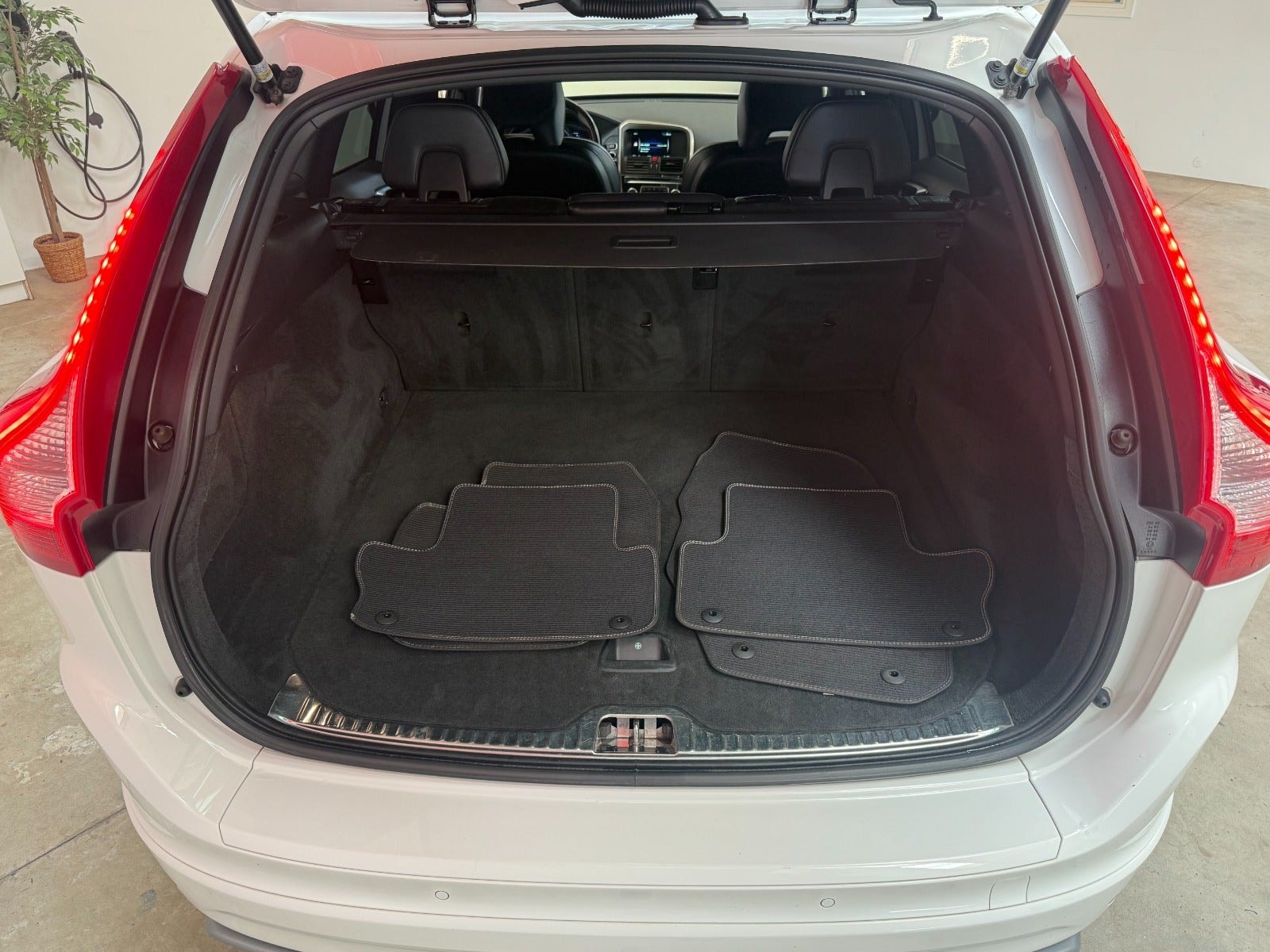 Volvo XC60 D4 Geartronic, 181hp, 2015