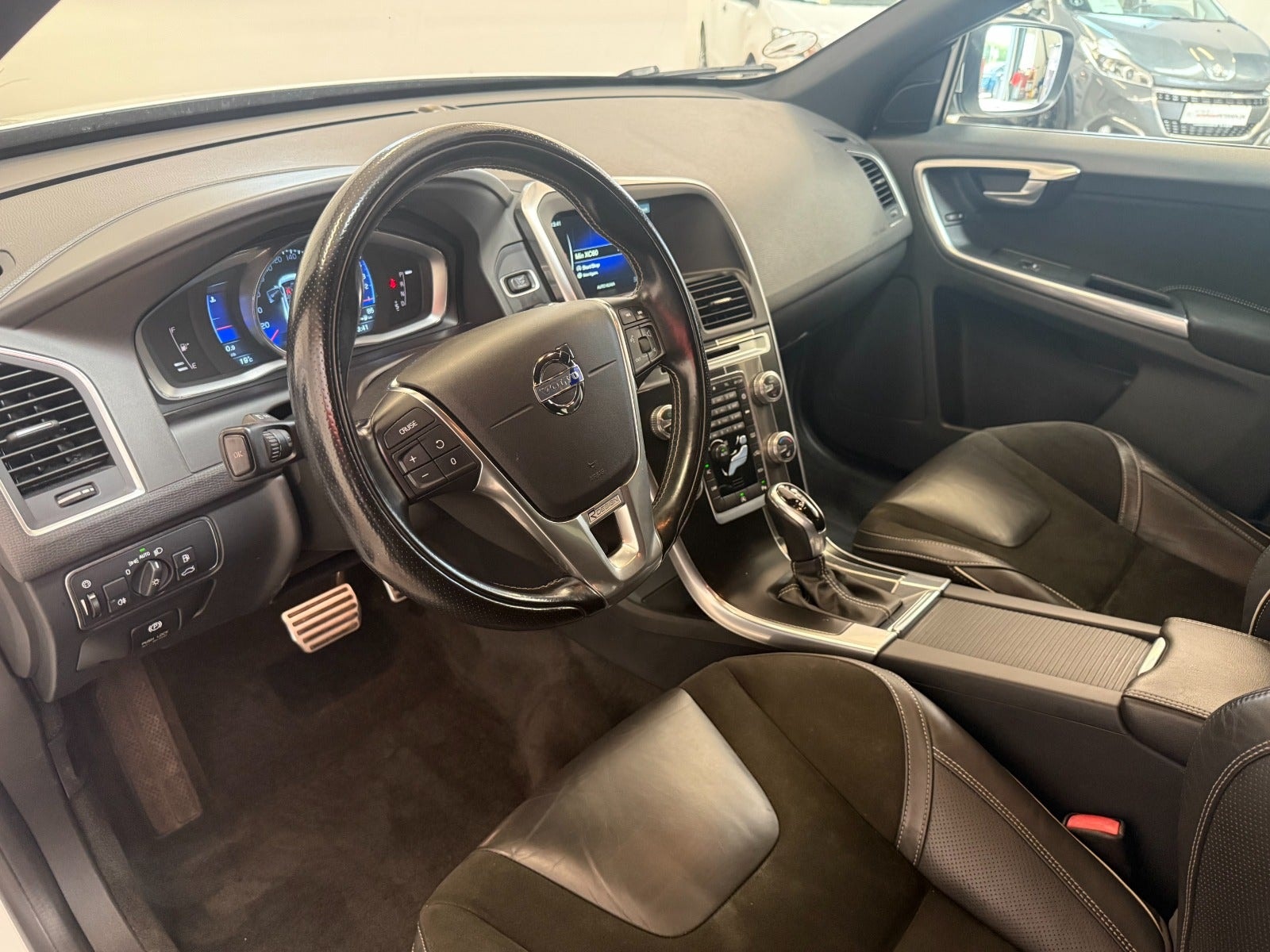Volvo XC60 D4 Geartronic, 181hp, 2015