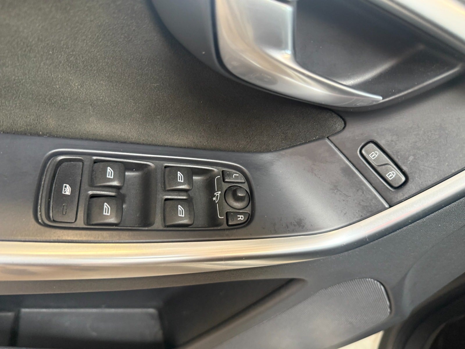 Volvo XC60 D4 Geartronic, 181hp, 2015