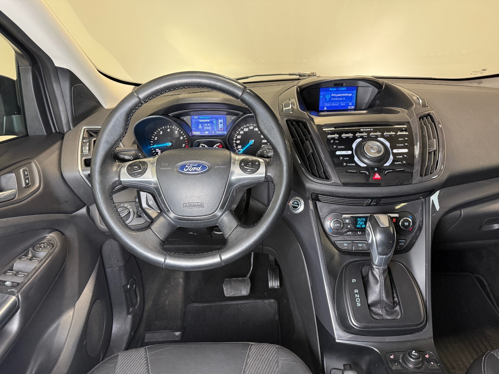 Ford Kuga 1.6 EcoBoost AWD SelectShift, 182hp, 2013