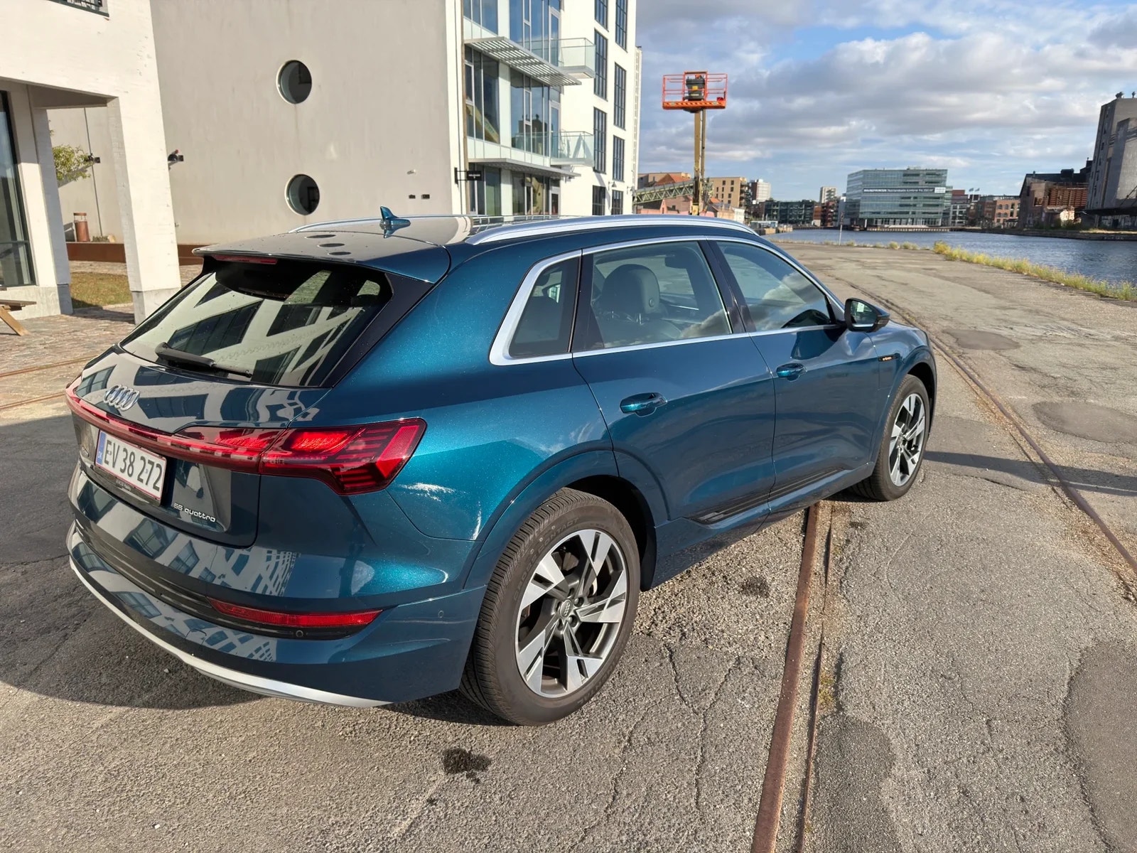 Audi e-tron 55 quattro, 408ps, 2020