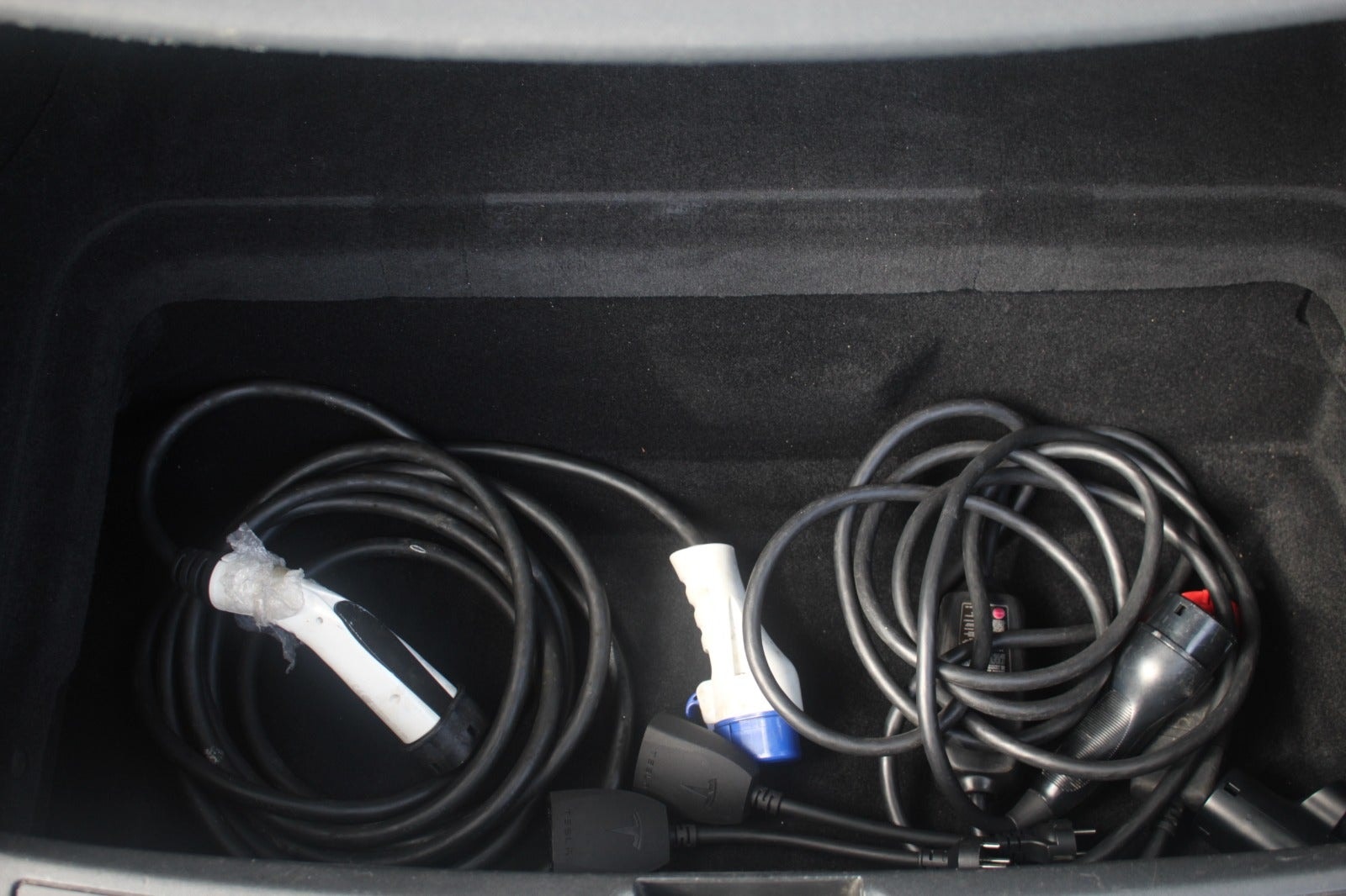 Tesla Model S P90D, 511ps, 2015