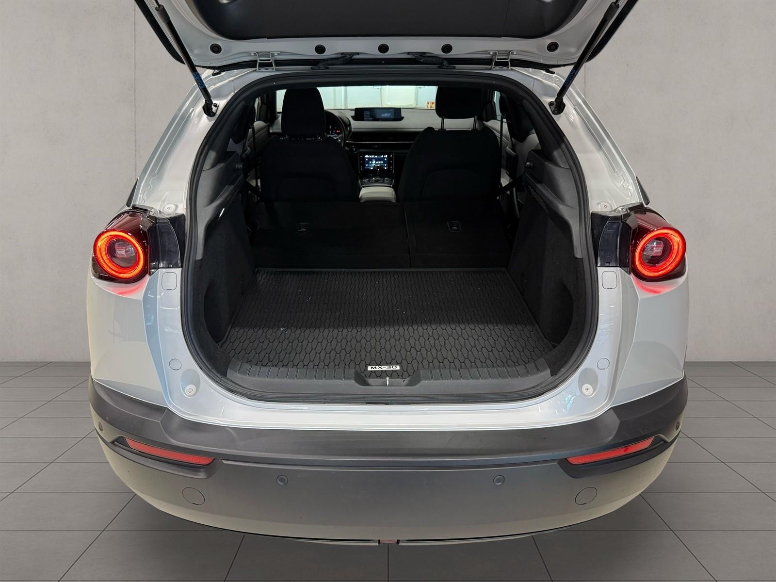 Mazda MX-30 e-Skyactiv EV, 143hp, 2021
