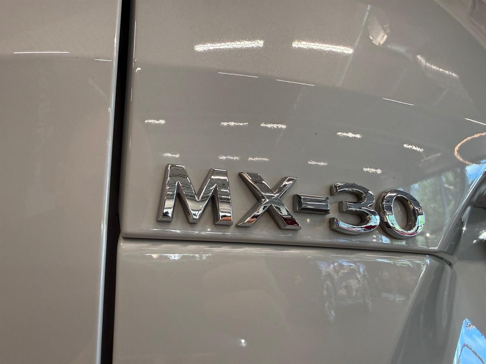 Mazda MX-30 e-Skyactiv EV, 143hp, 2021