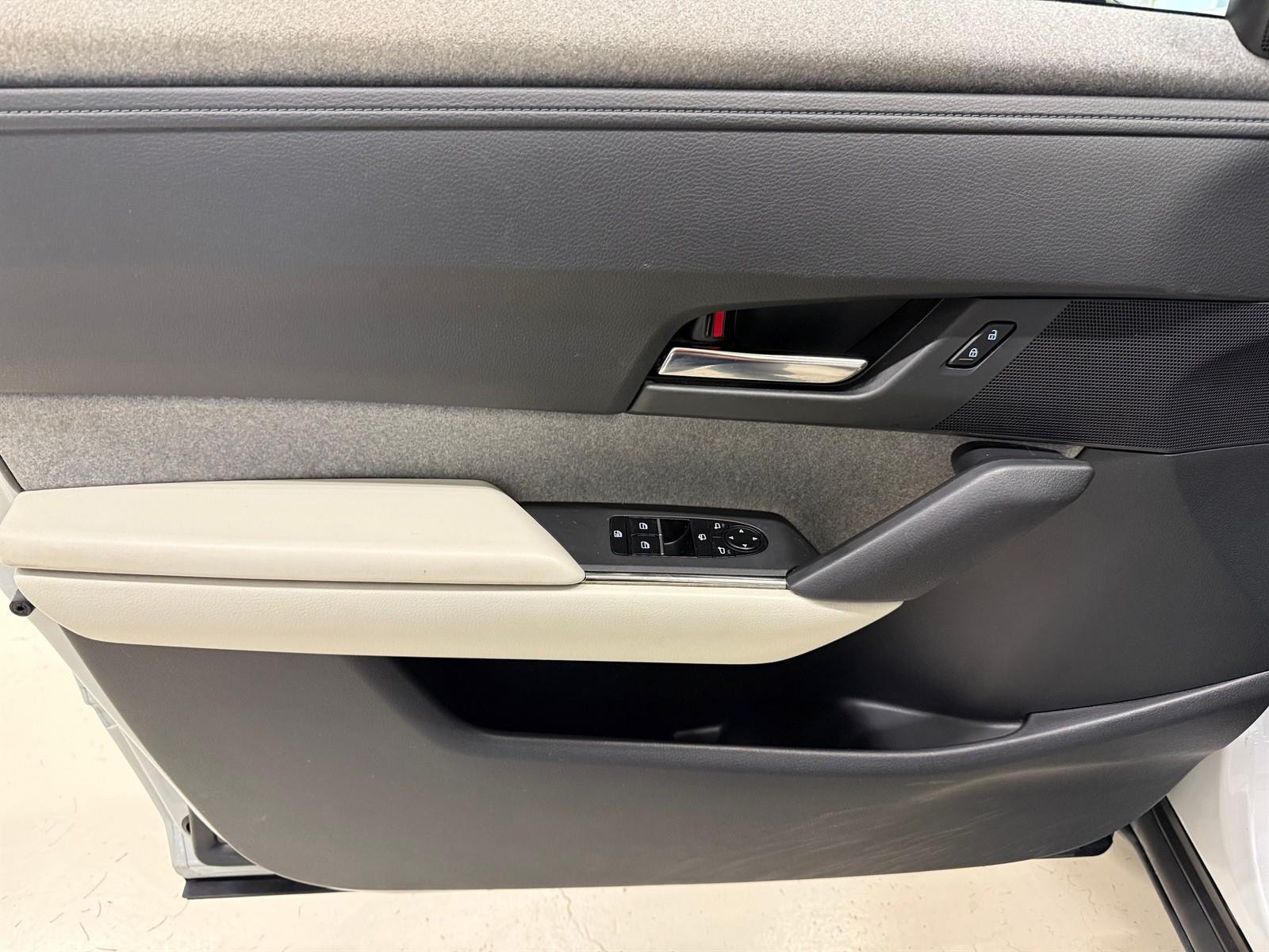 Mazda MX-30 e-Skyactiv EV, 143hp, 2021