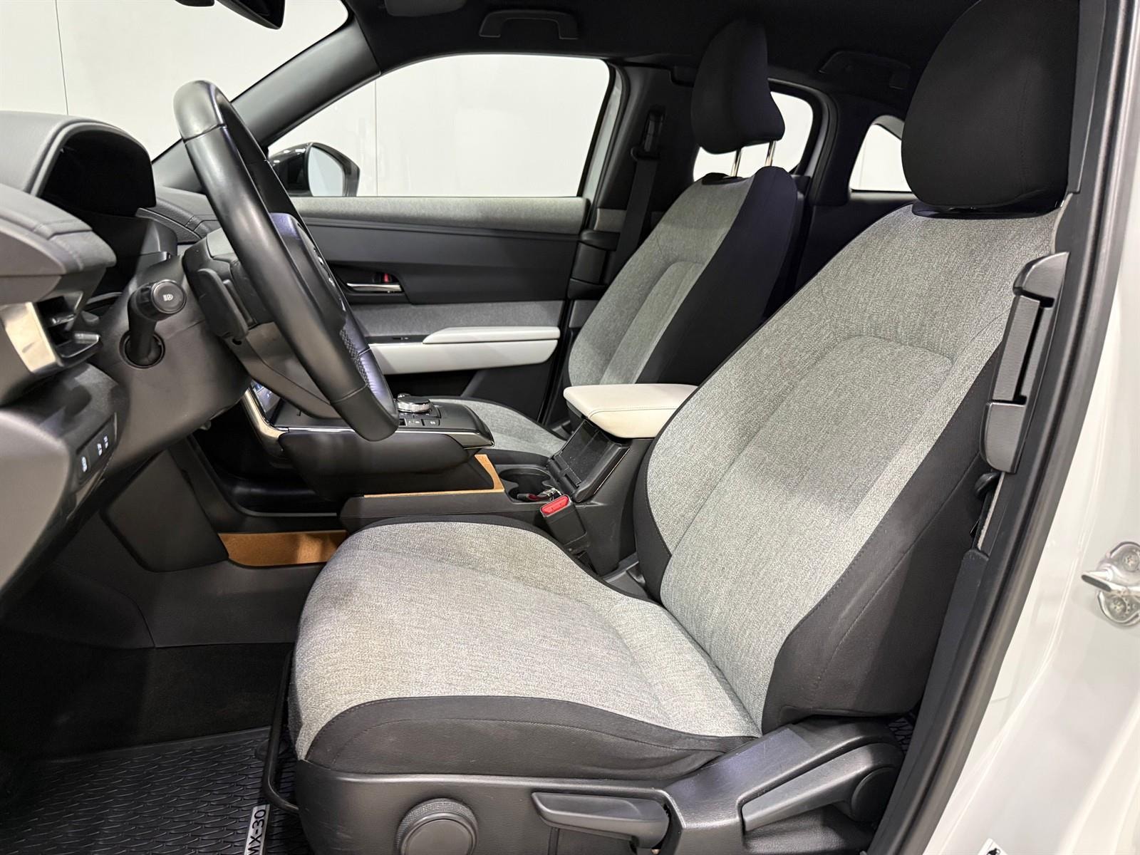 Mazda MX-30 e-Skyactiv EV, 143hp, 2021