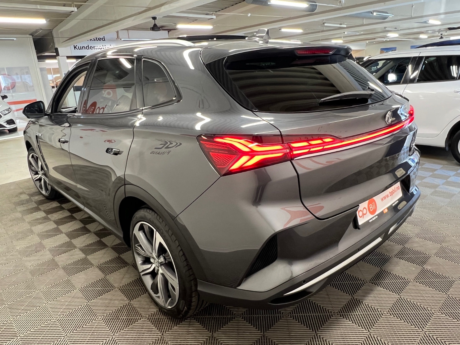 MG Marvel R Automatisk, 180hk, 2022