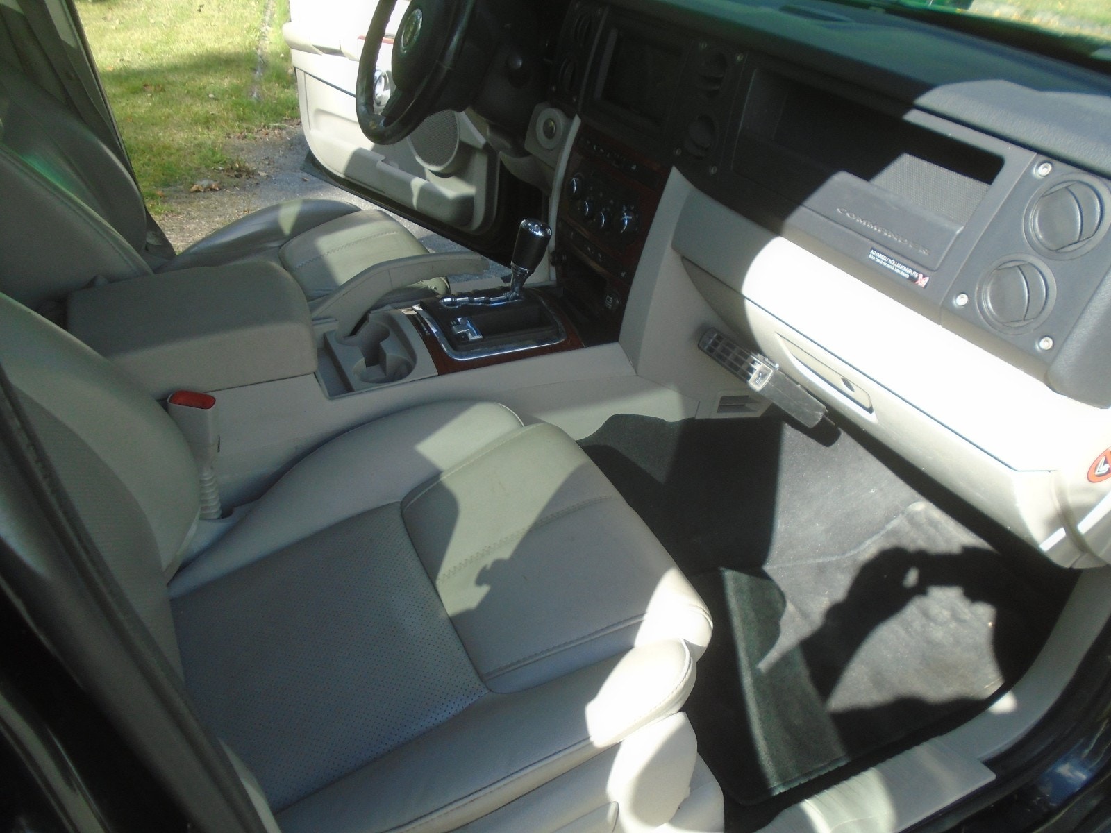 Jeep Commander 3.0 V6 CRD 4WD Automatic, 5-trins, 218ps, 2007