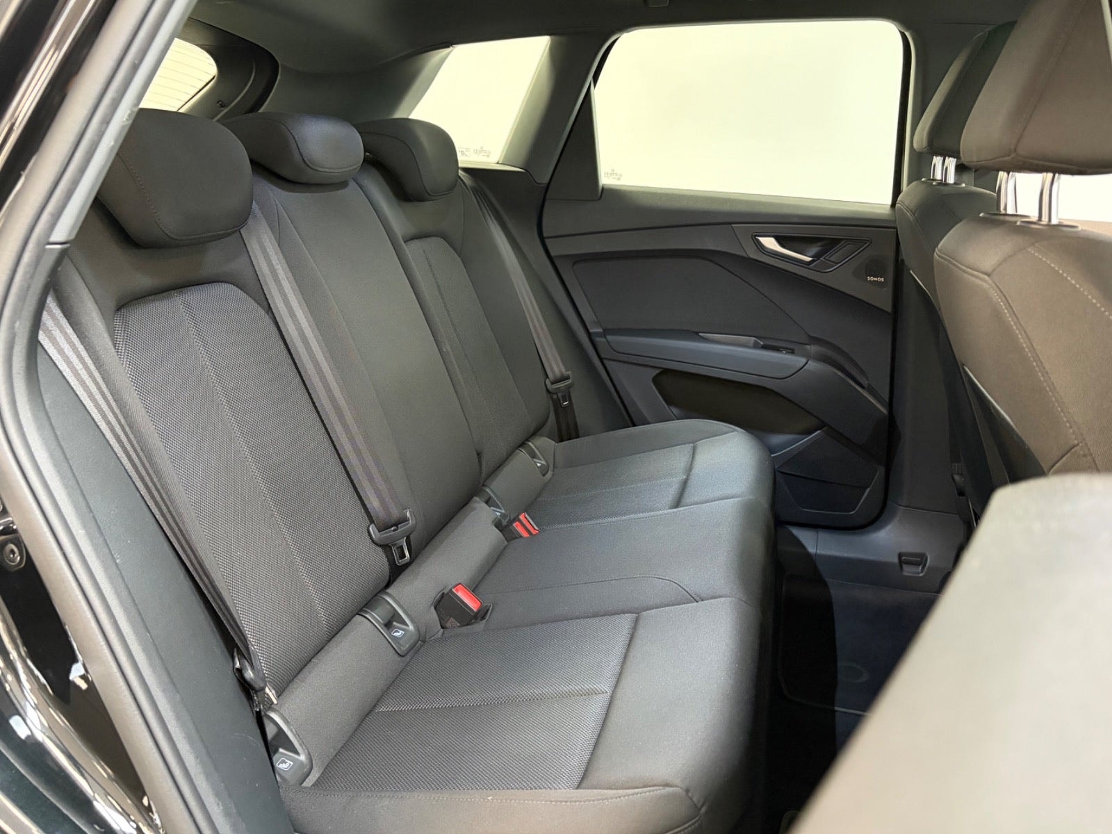 Audi Q4 40 e-tron, 204ps, 2022