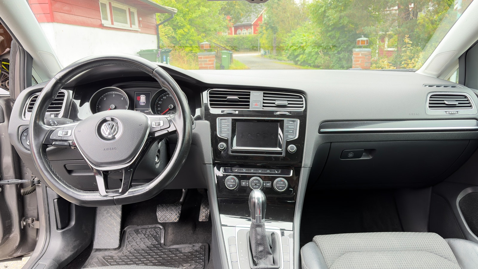 Volkswagen Golf Variant 1.6 TDI DPF BMT DSG Sequential, 7-trins, 105ps, 2014
