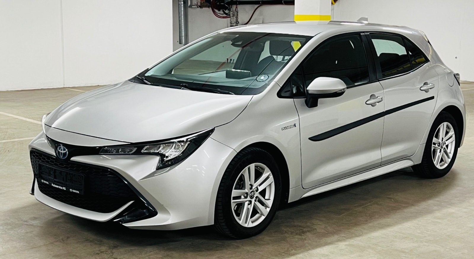 Toyota Corolla Hybrid e-CVT, 122hp, 2019