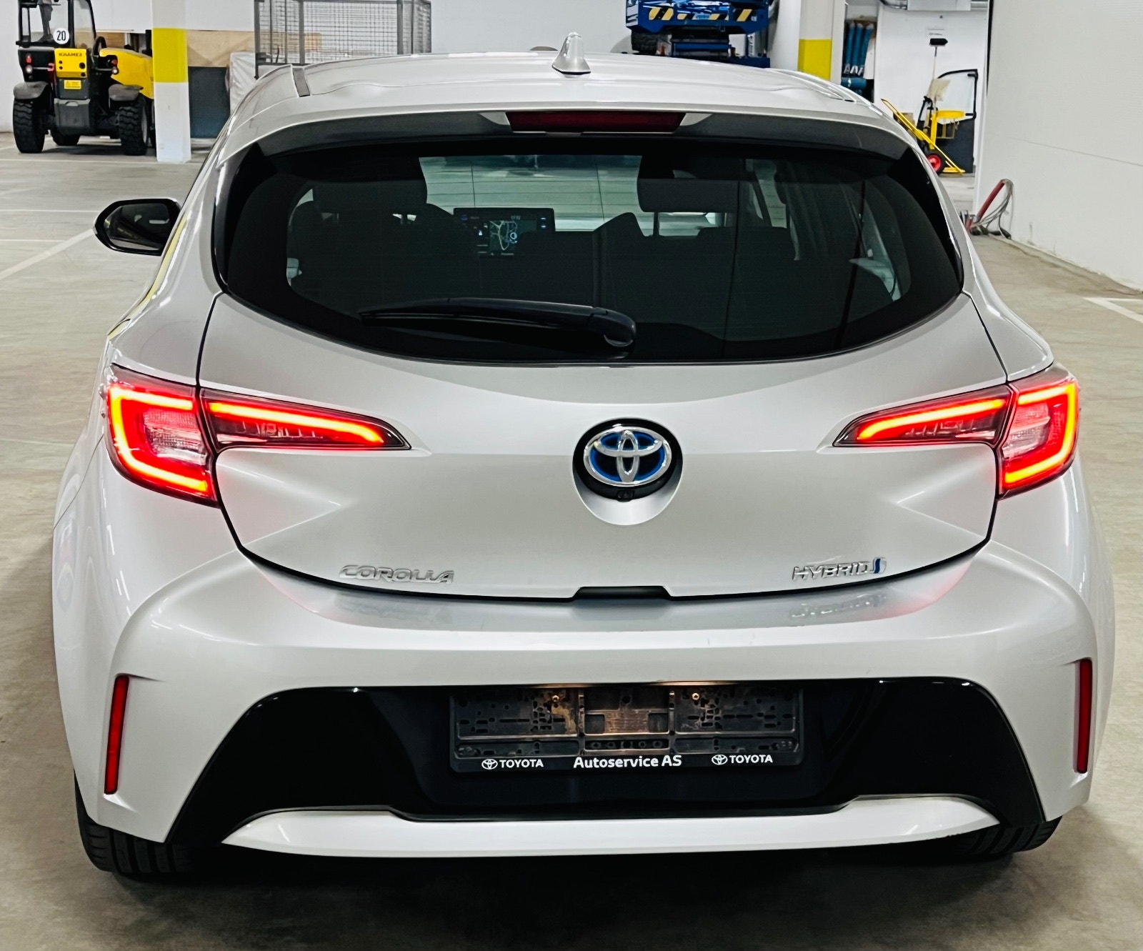 Toyota Corolla Hybrid e-CVT, 122hp, 2019