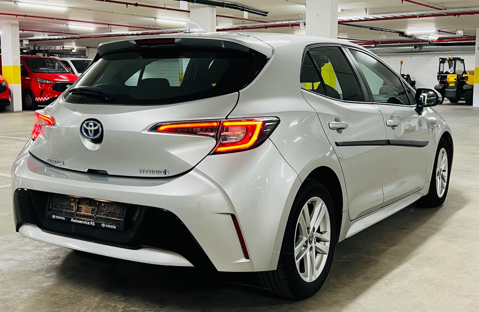 Toyota Corolla Hybrid e-CVT, 122hp, 2019