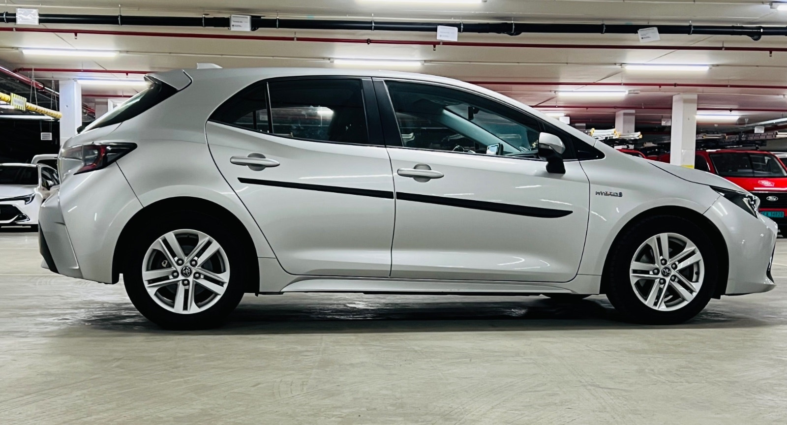 Toyota Corolla Hybrid e-CVT, 122hp, 2019