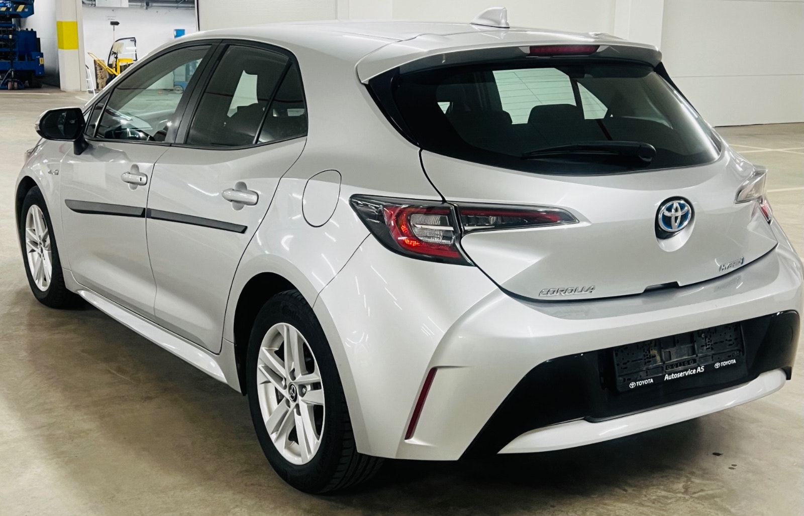 Toyota Corolla Hybrid e-CVT, 122hp, 2019