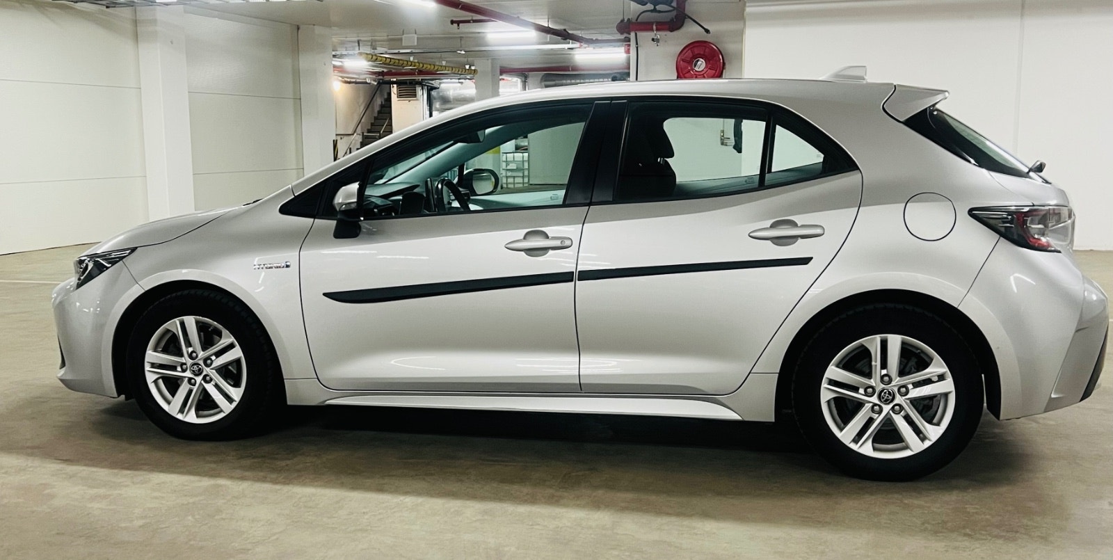 Toyota Corolla Hybrid e-CVT, 122hp, 2019