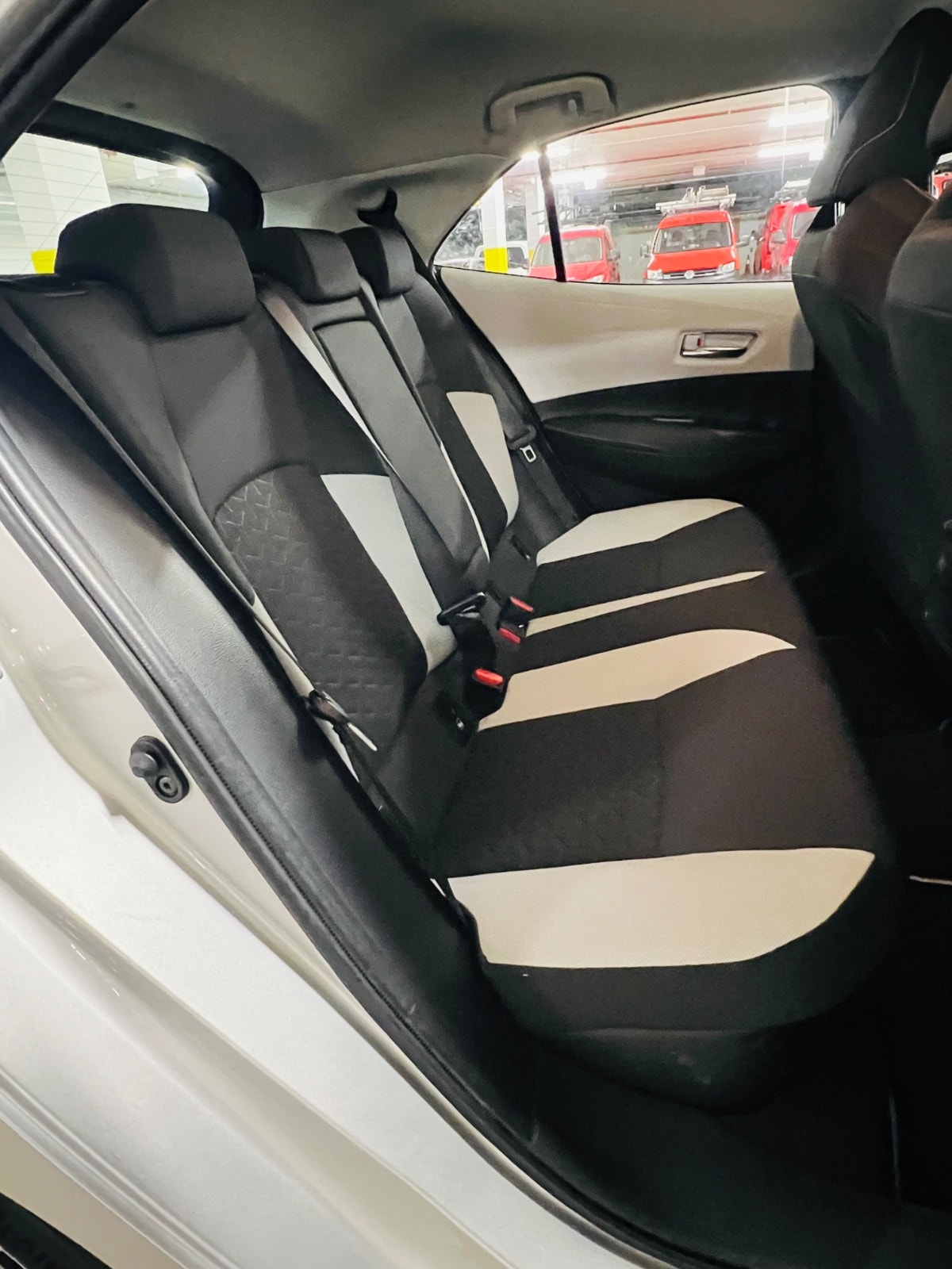Toyota Corolla Hybrid e-CVT, 122hp, 2019