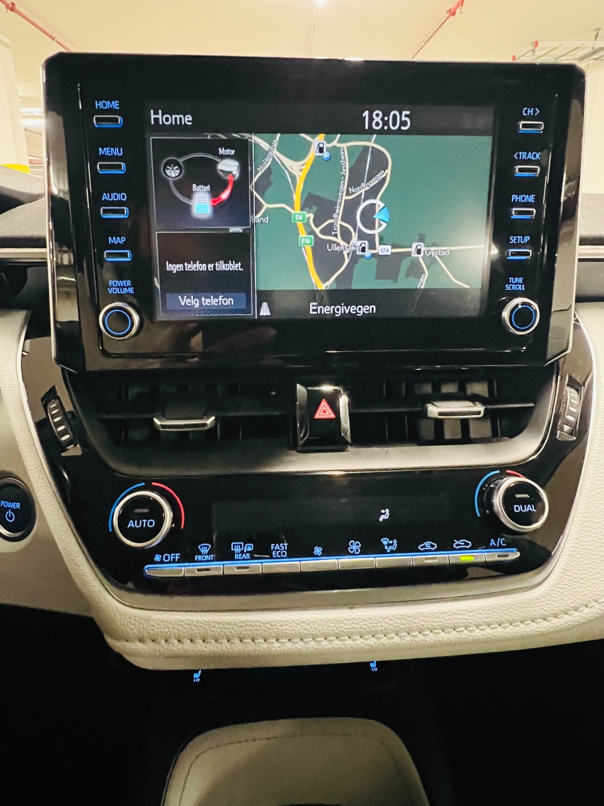 Toyota Corolla Hybrid e-CVT, 122hp, 2019