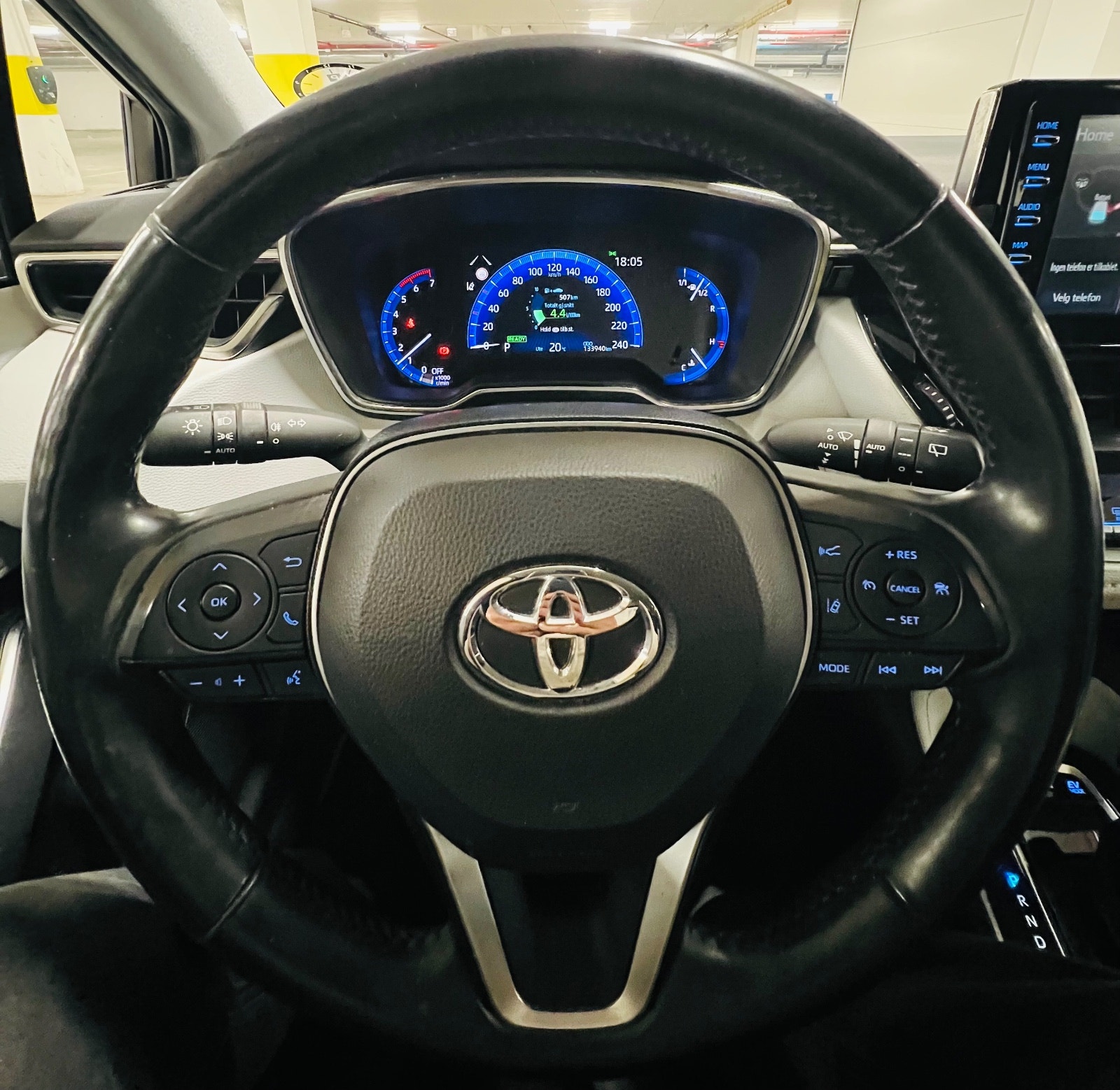 Toyota Corolla Hybrid e-CVT, 122hp, 2019