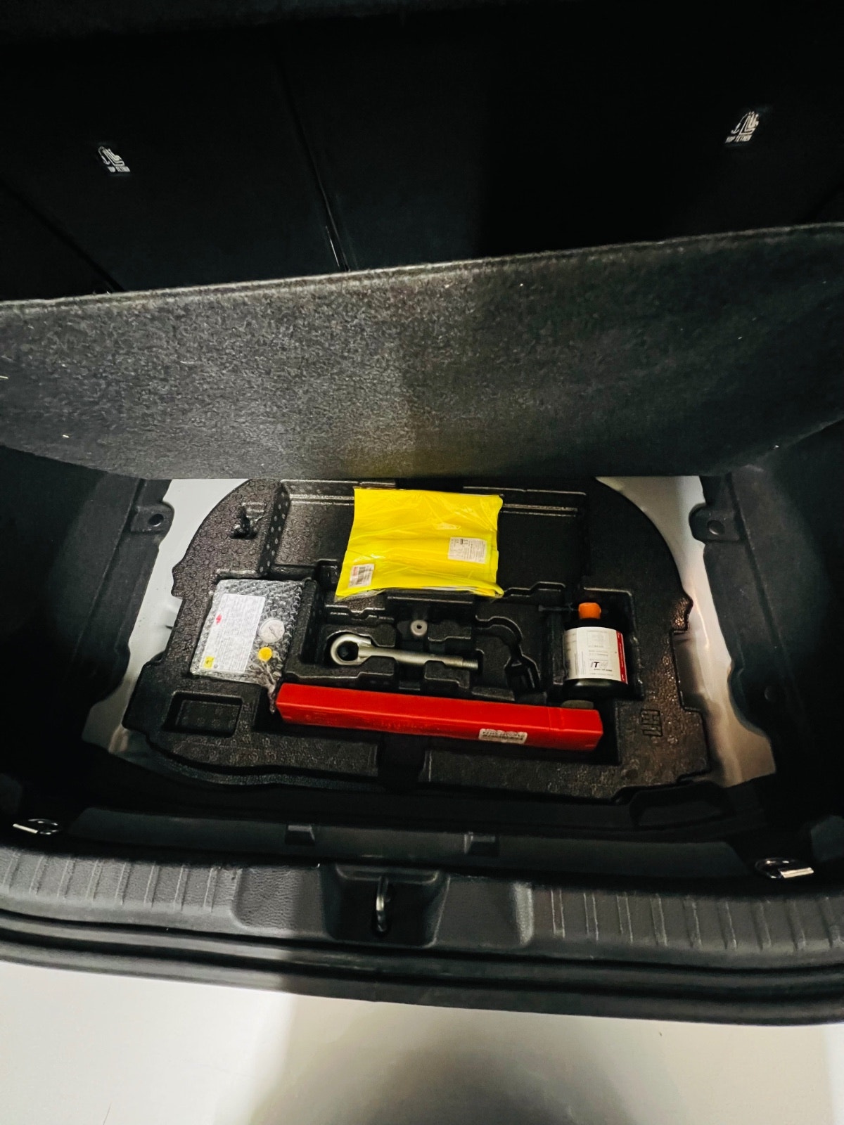 Toyota Corolla Hybrid e-CVT, 122hp, 2019