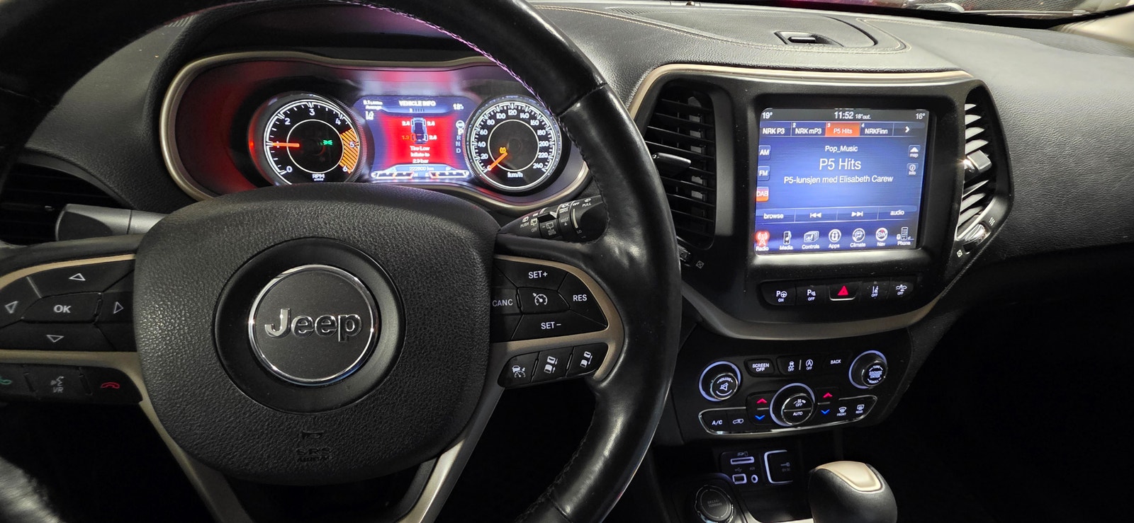 Jeep Cherokee 2.0 CRD 4WD Automatic, 9-trins, 170ps, 2014