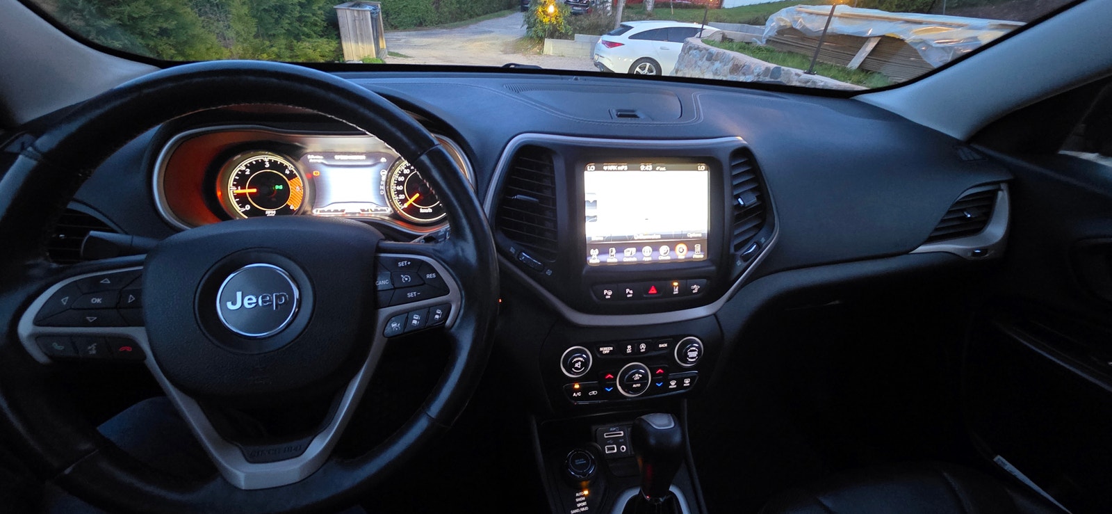 Jeep Cherokee 2.0 CRD 4WD Automatic, 9-trins, 170ps, 2014