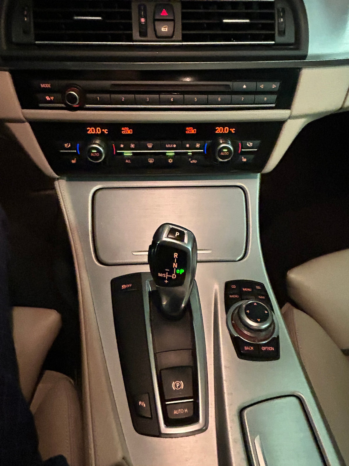 BMW 525d Sedan Steptronic, 8-trins, 204ps, 2011