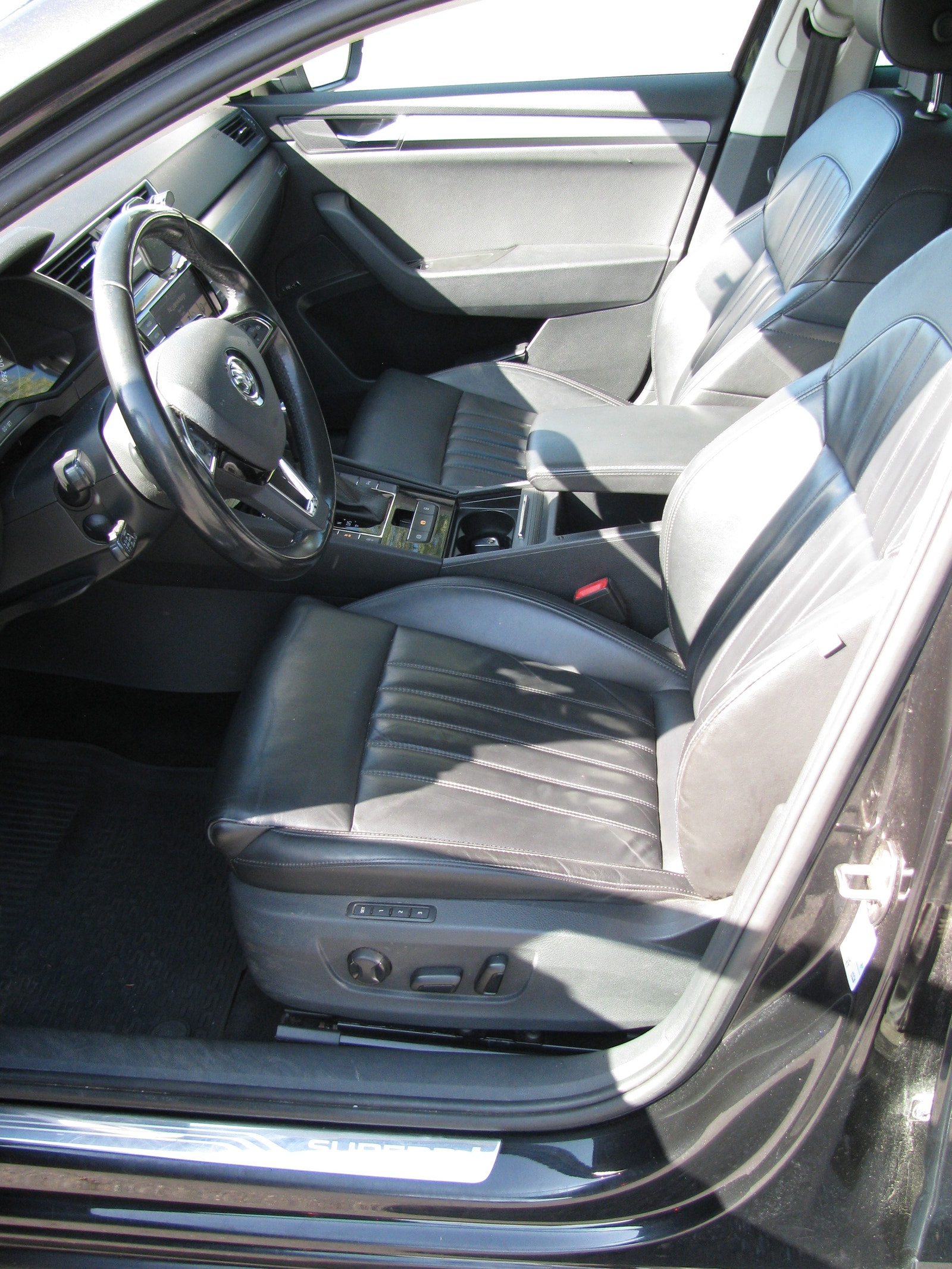 Škoda Superb Stasjonsvogn 2.0 TDI DSG sekvensiell, 6-trinn, 150hk, 2017