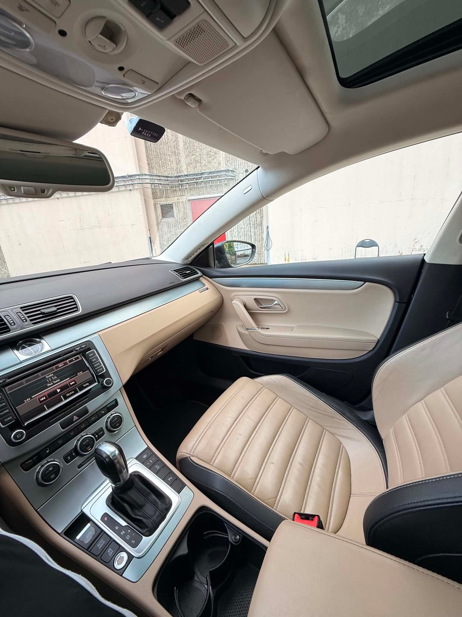 Volkswagen CC 5-seater 2.0 TDI DPF BMT DSG Sequential, 140hp, 2013