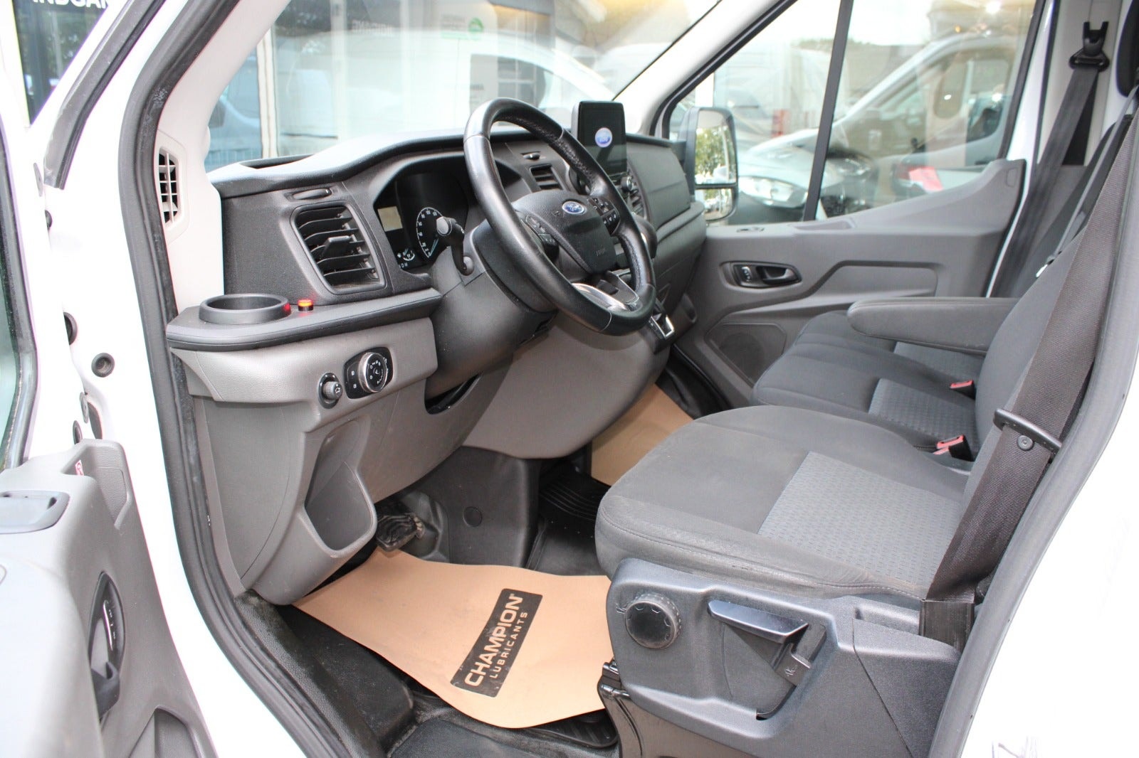 Ford Transit 350 Chassis Cab 2.0 EcoBlue SelectShift, 160hp, 2022