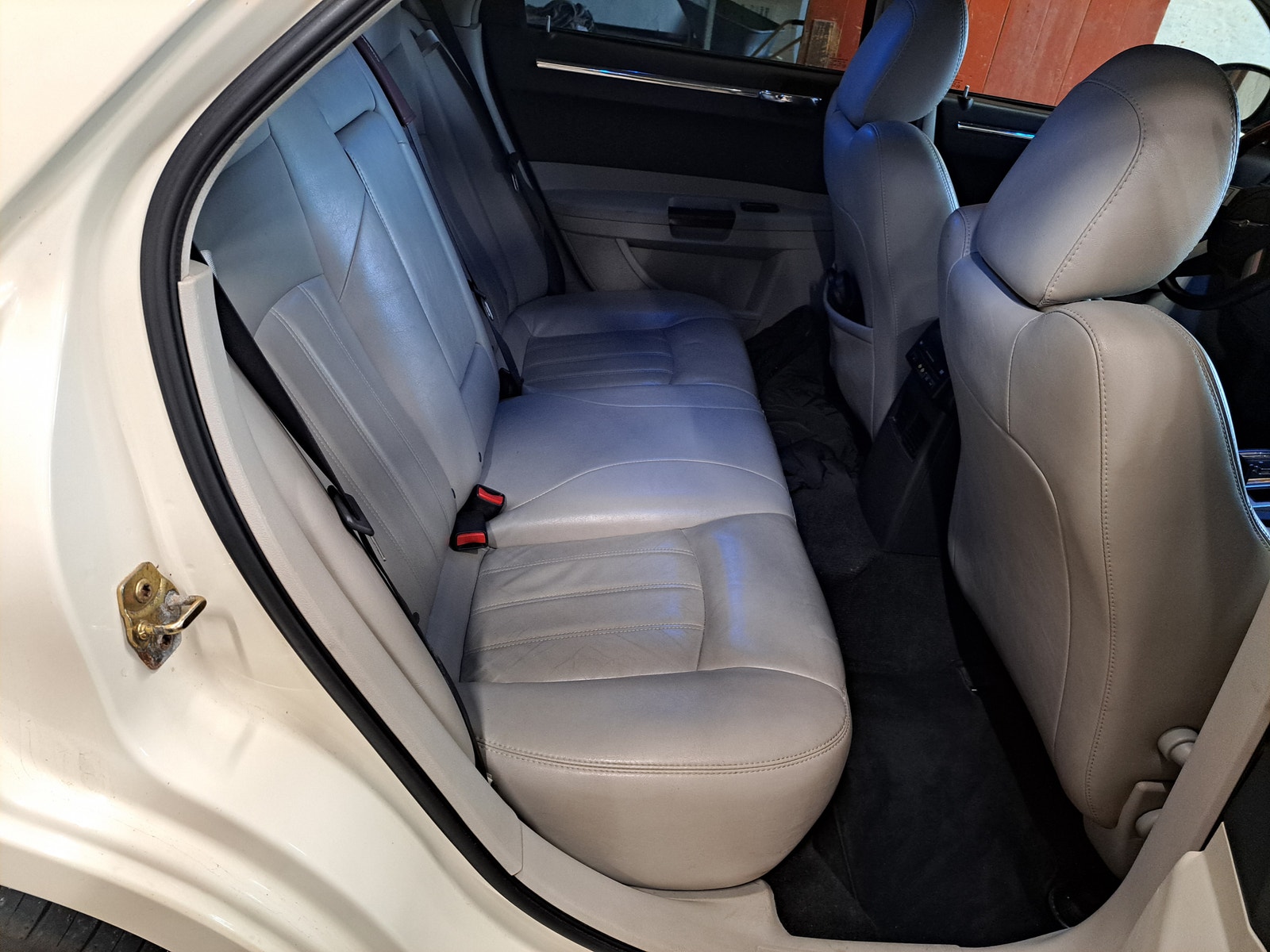 Chrysler 300C 5.7 V8 Automatisk, 5-trinn, 340hk, 2008