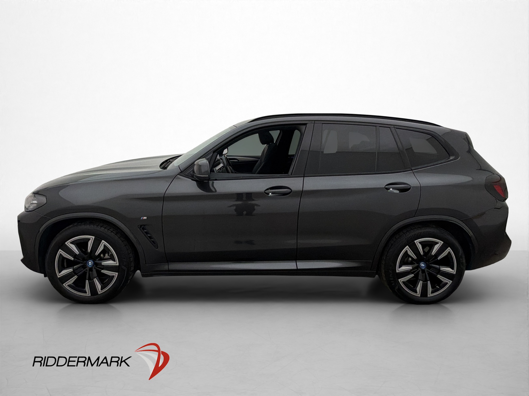 BMW iX3, 286ps, 2024