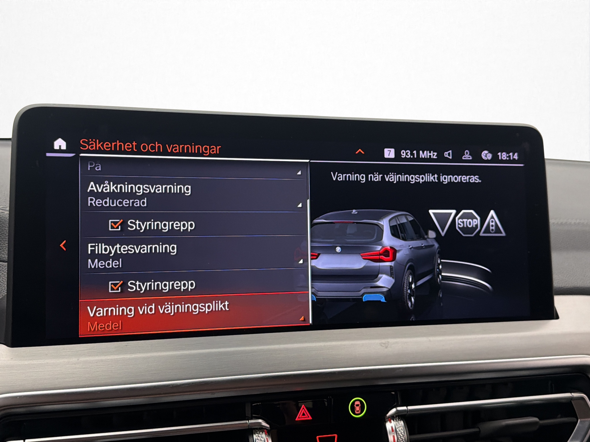 BMW iX3, 286ps, 2024