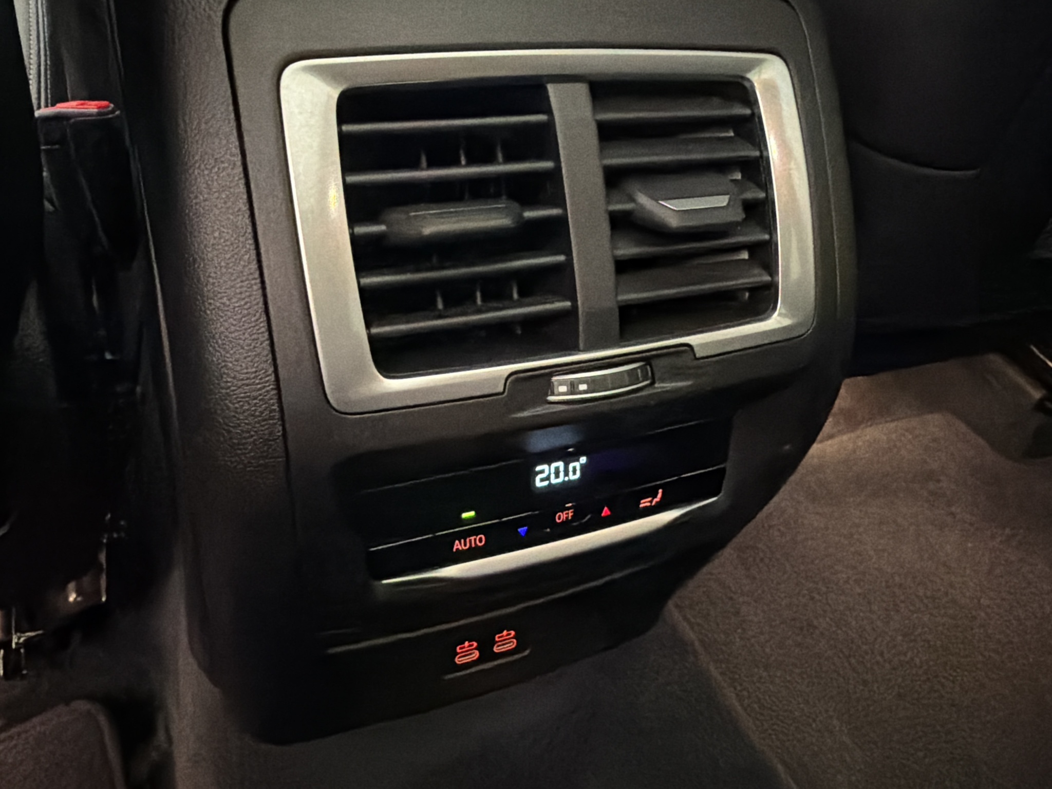 BMW iX3, 286ps, 2024