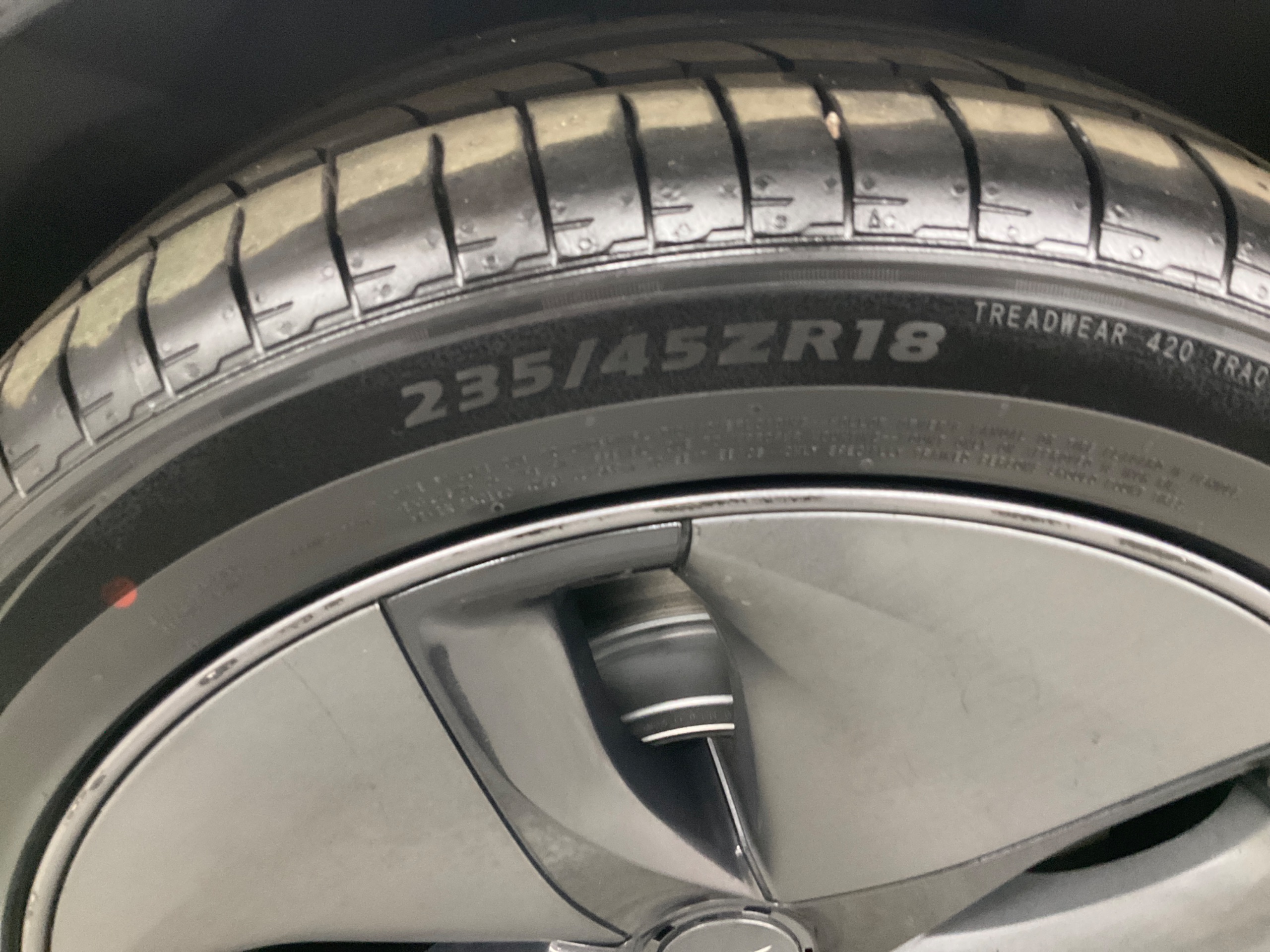 Tesla Model 3 Long Range, 287ps, 2019