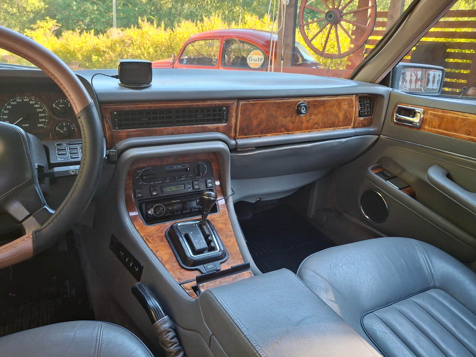 Daimler Six 4.0 Automatic, 4-trins, 226ps, 1990