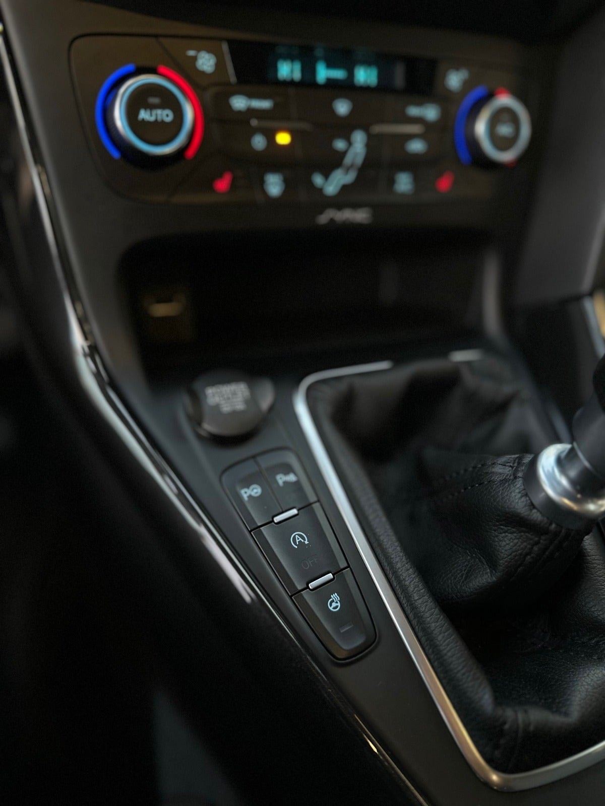 Ford Focus Combi 1.0 EcoBoost Manual, 125hp, 2015