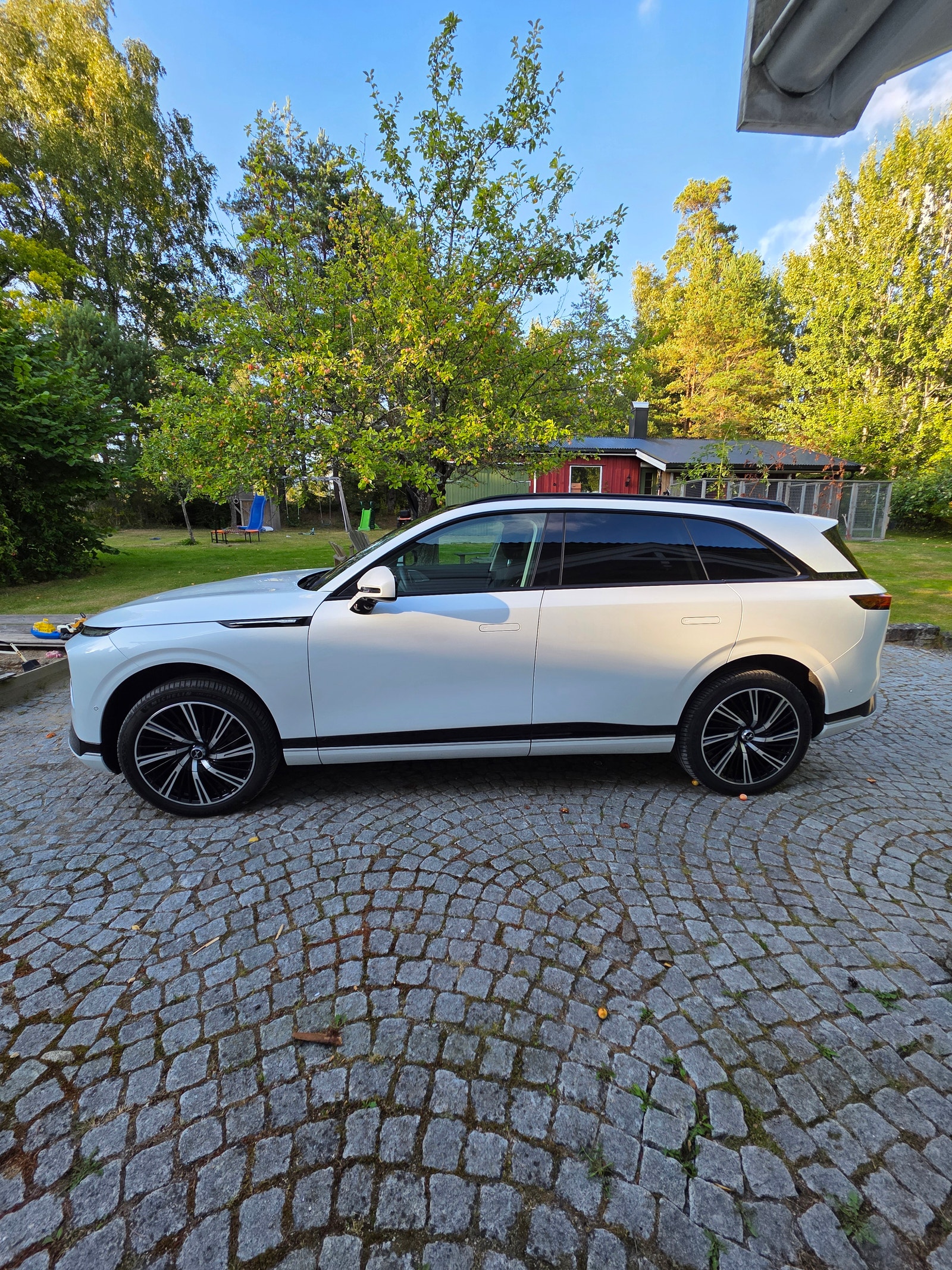 XPENG G9 Performance, 551hp, 2024