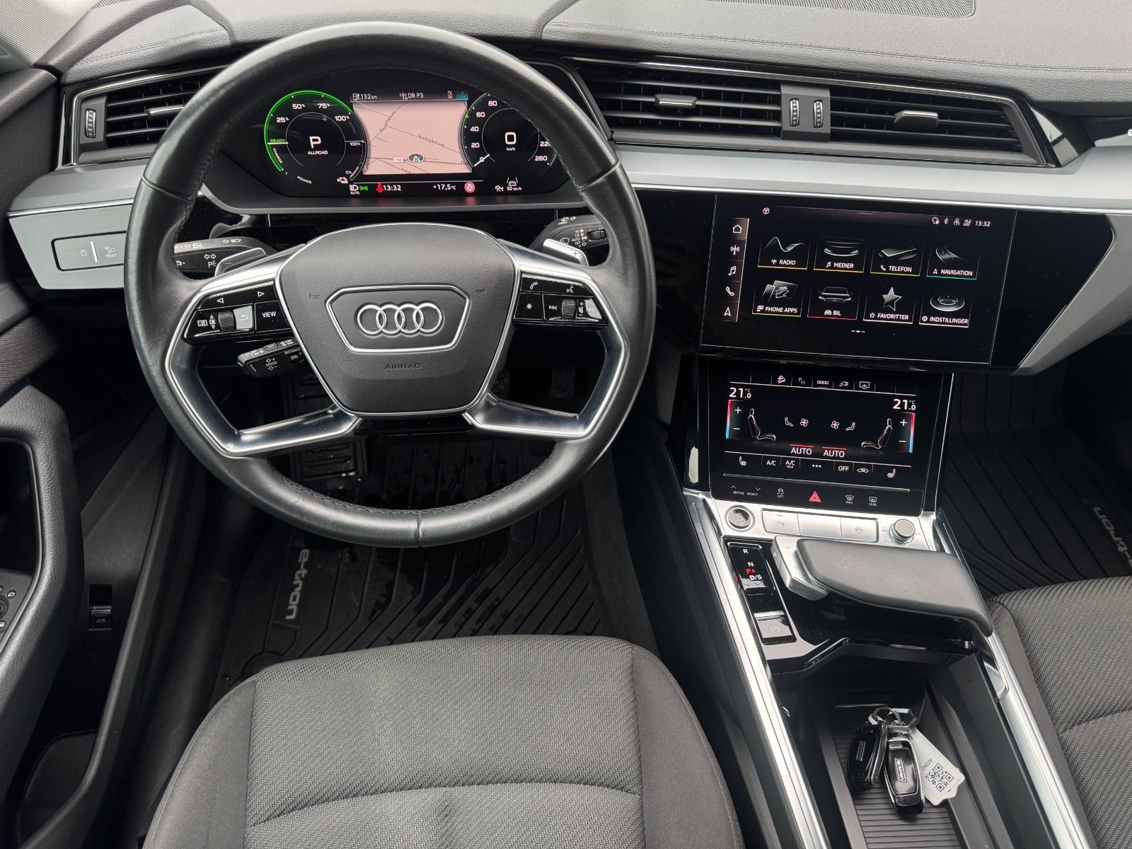 Audi e-tron 55 quattro, 408ps, 2022