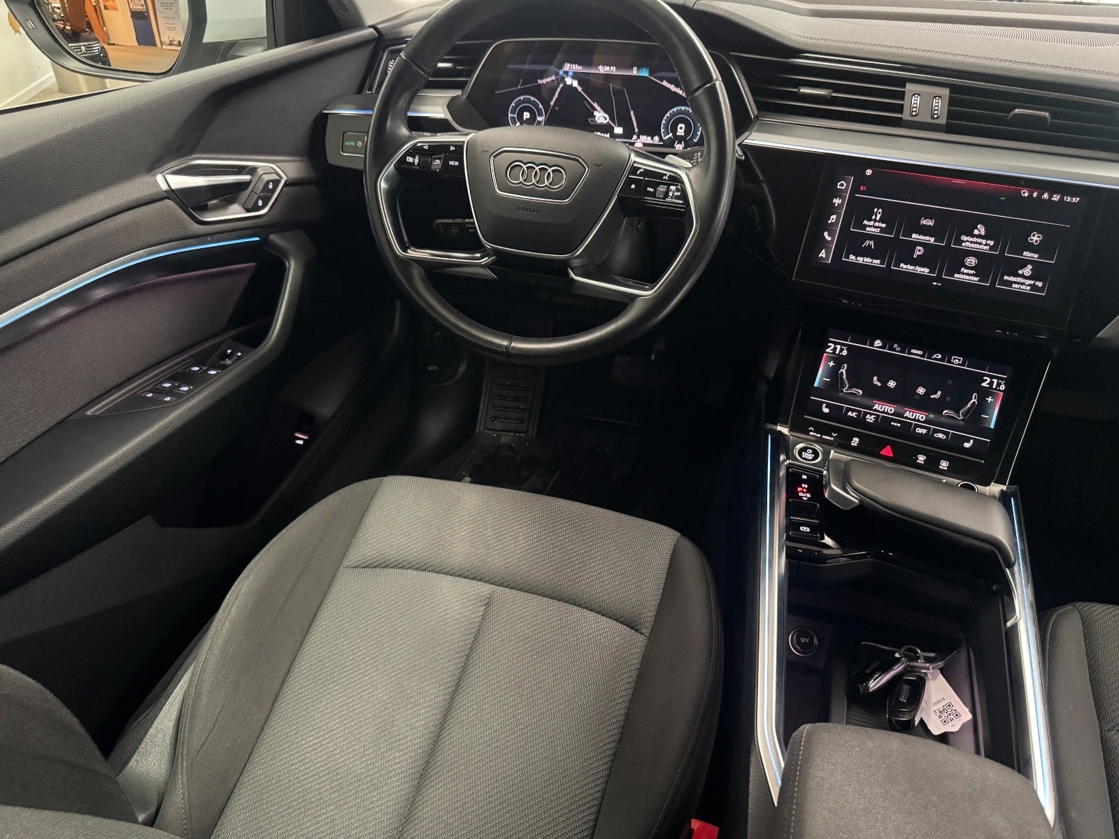 Audi e-tron 55 quattro, 408ps, 2022