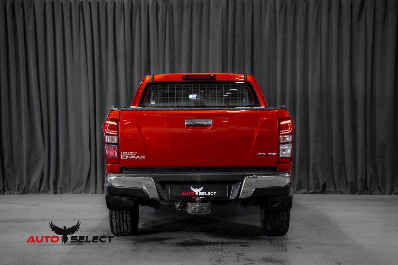 Isuzu D-Max Space Cab 2.5 4WD Automatic, 5-trins, 163ps, 2015
