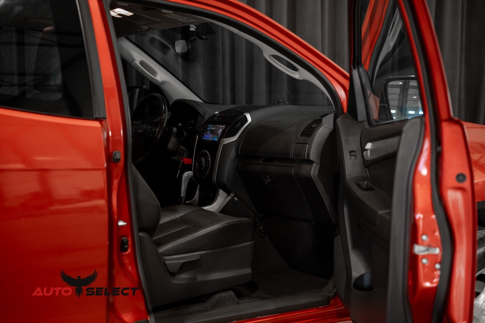 Isuzu D-Max Space Cab 2.5 4WD Automatic, 5-trins, 163ps, 2015