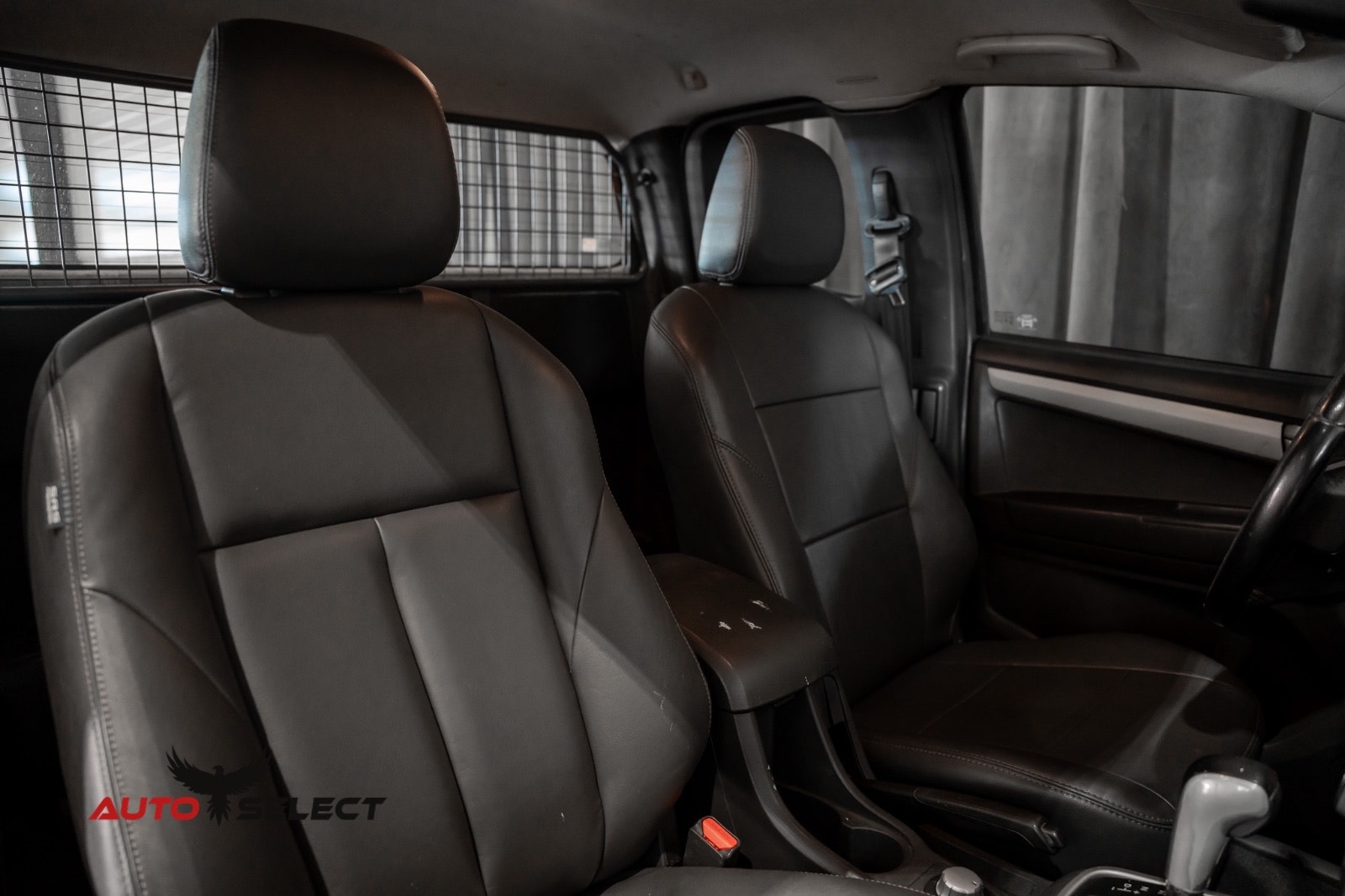 Isuzu D-Max Space Cab 2.5 4WD Automatic, 5-trins, 163ps, 2015