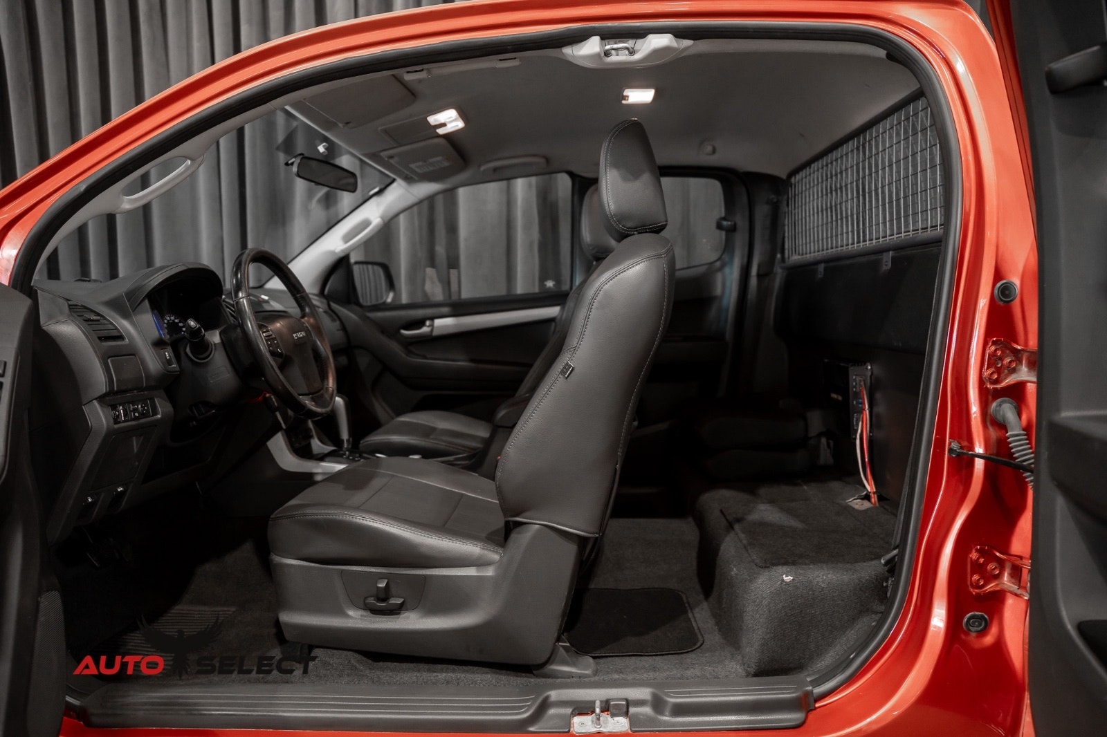 Isuzu D-Max Space Cab 2.5 4WD Automatic, 5-trins, 163ps, 2015