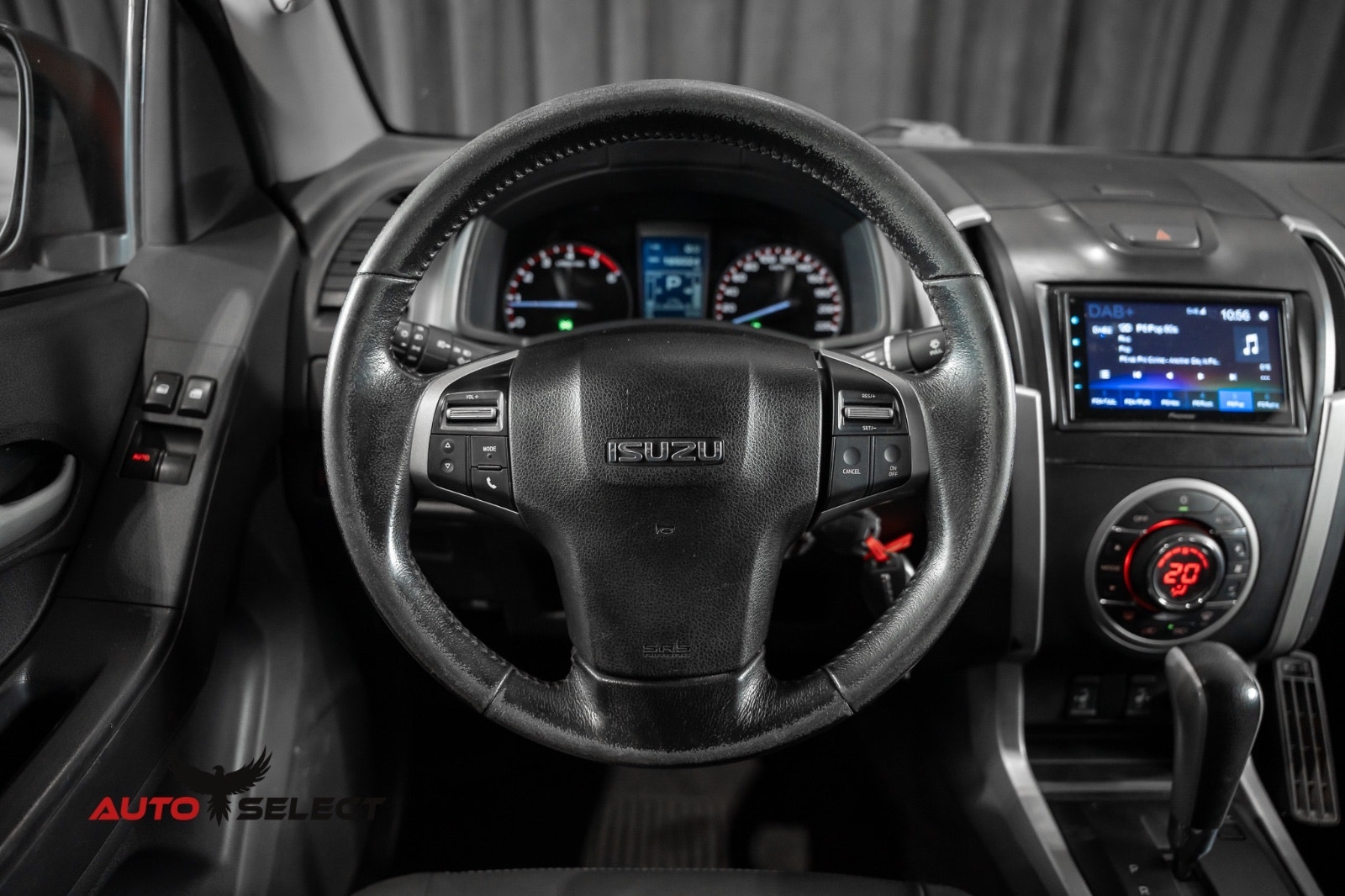 Isuzu D-Max Space Cab 2.5 4WD Automatic, 5-trins, 163ps, 2015