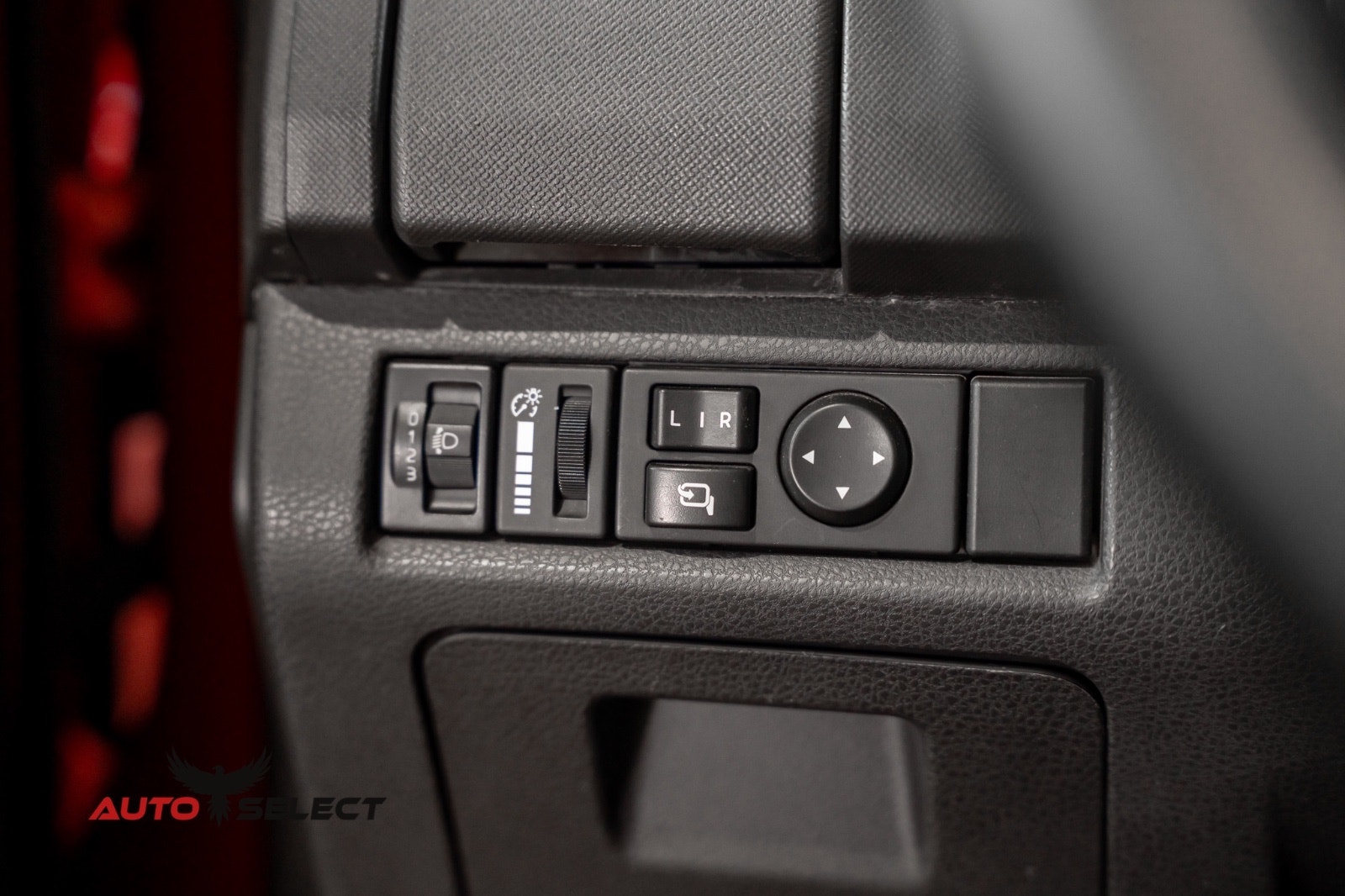Isuzu D-Max Space Cab 2.5 4WD Automatic, 5-trins, 163ps, 2015