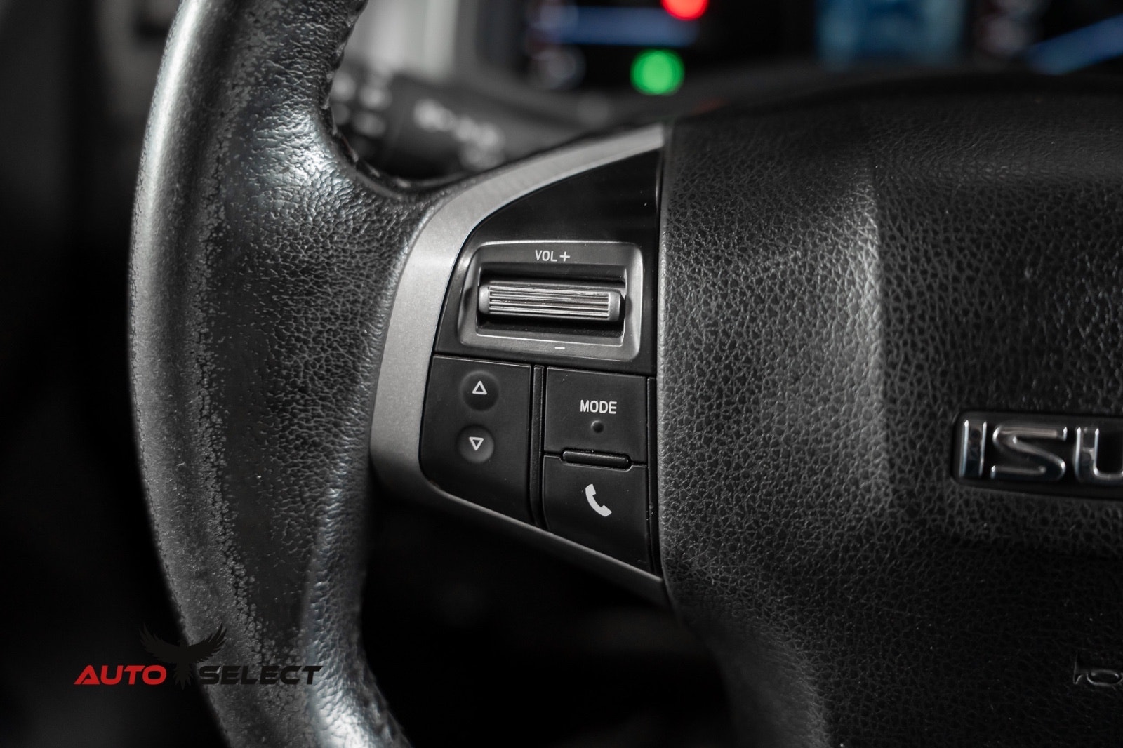Isuzu D-Max Space Cab 2.5 4WD Automatic, 5-trins, 163ps, 2015